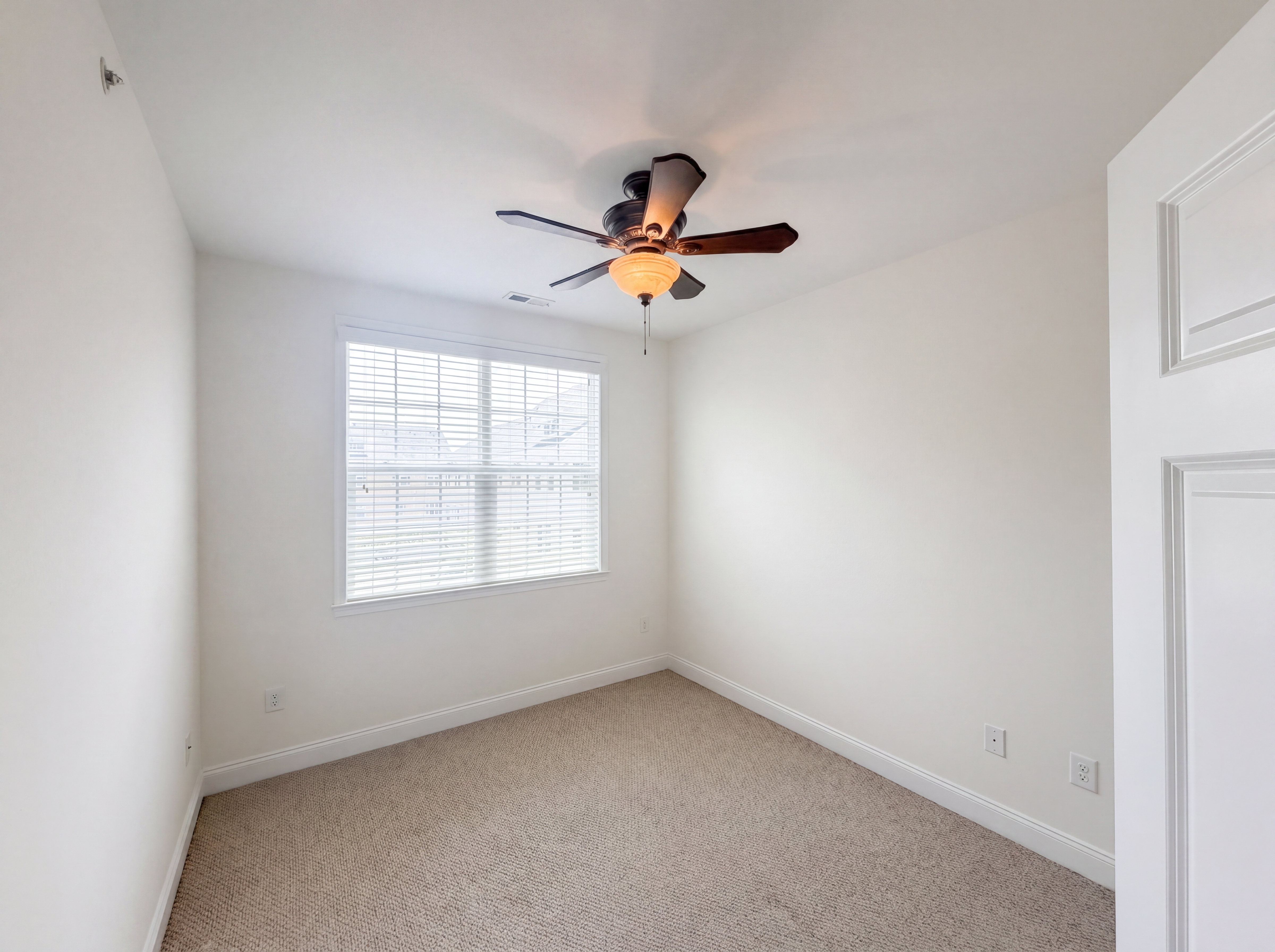 Photo 8 of 19 of 10321 Sablewood Dr, Raleigh, NC