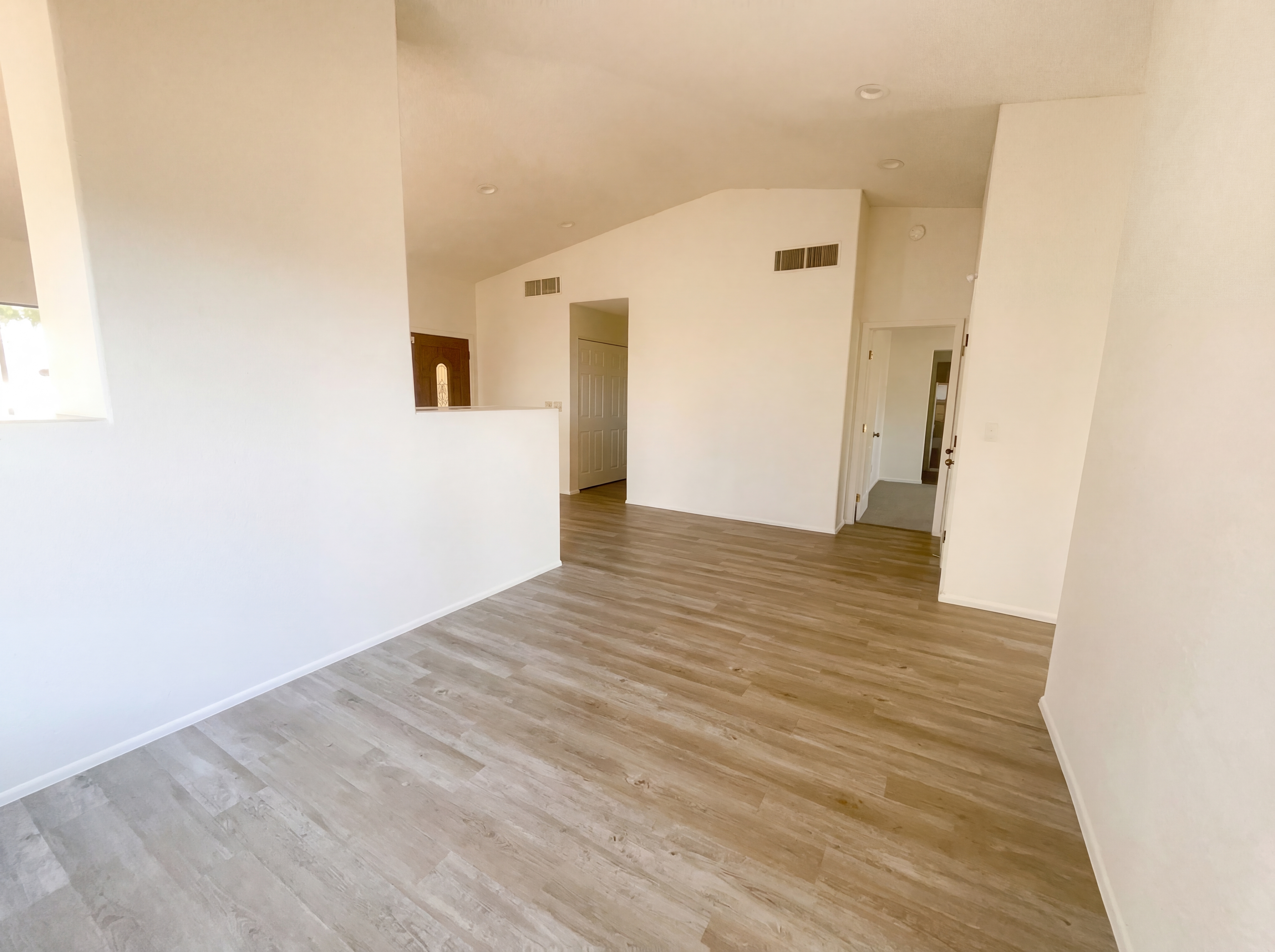 Photo 8 of 20 of 5141 W Aquamarine St, Tucson, AZ