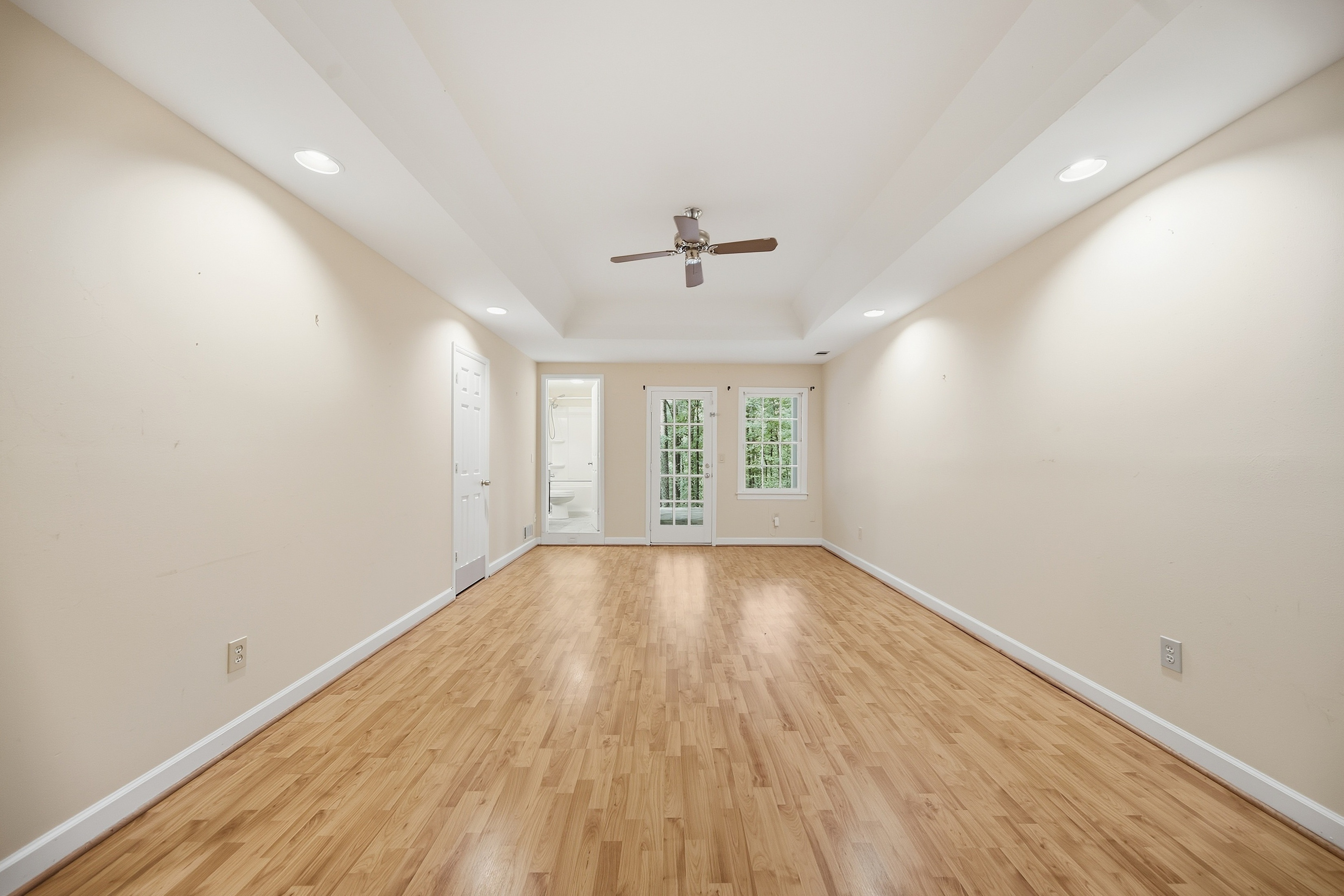 Photo 23 of 40 of 4003 Oakview Ct, Alpharetta, GA