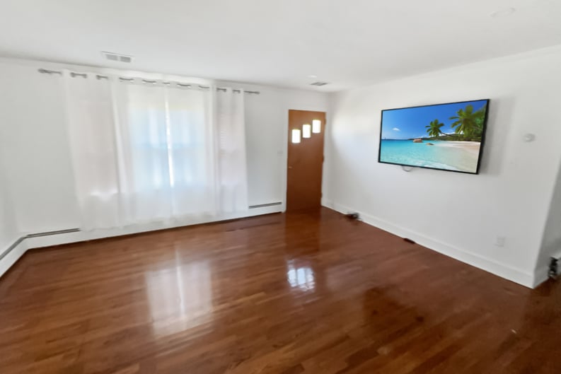 Property photo 3 of 13 Nanticoke Rd
