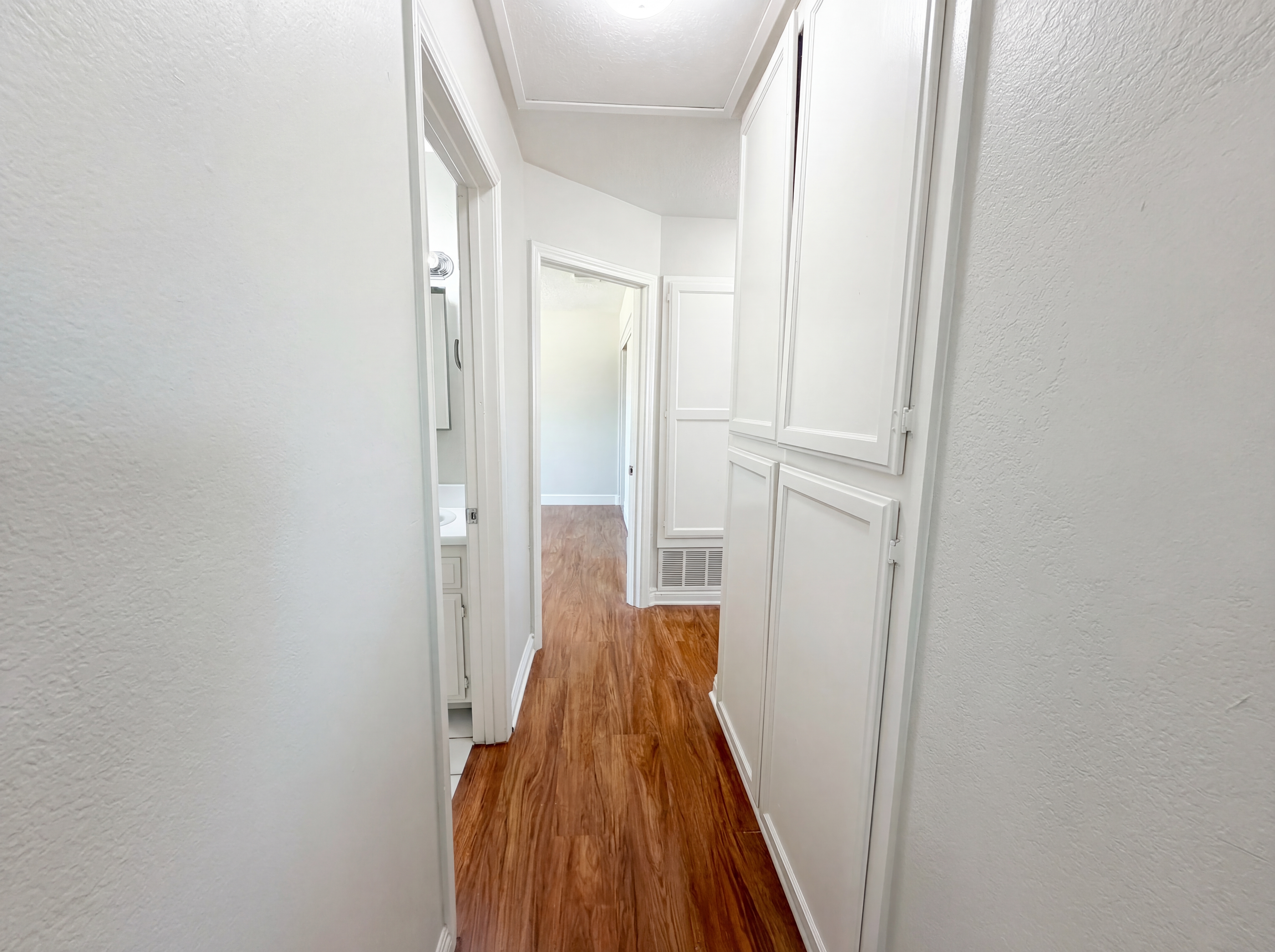 Photo 13 of 25 of 15011 Mission St, Hesperia, CA