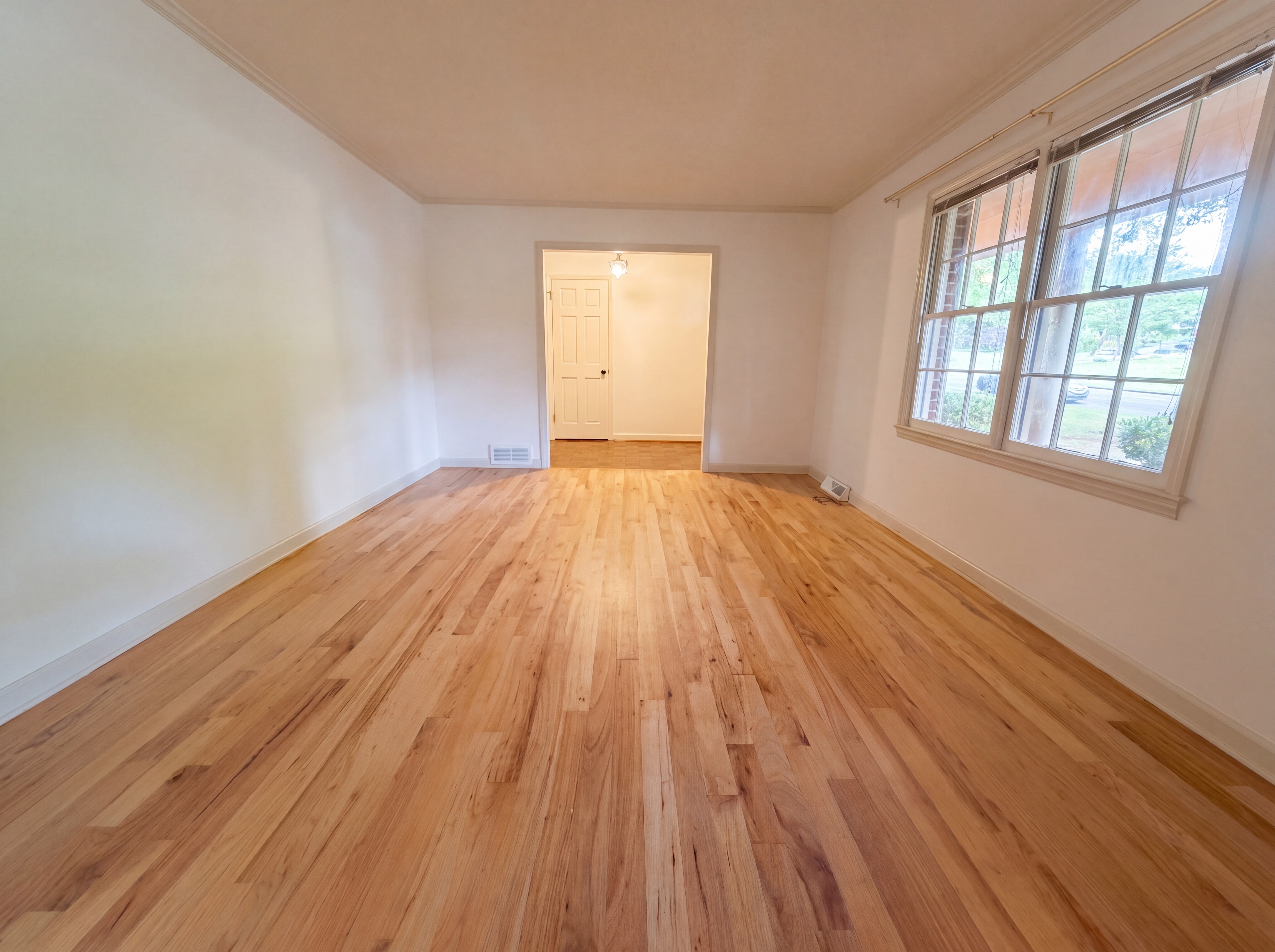 Photo 7 of 18 of 3010 Hope Valley Rd, Winston Salem, NC