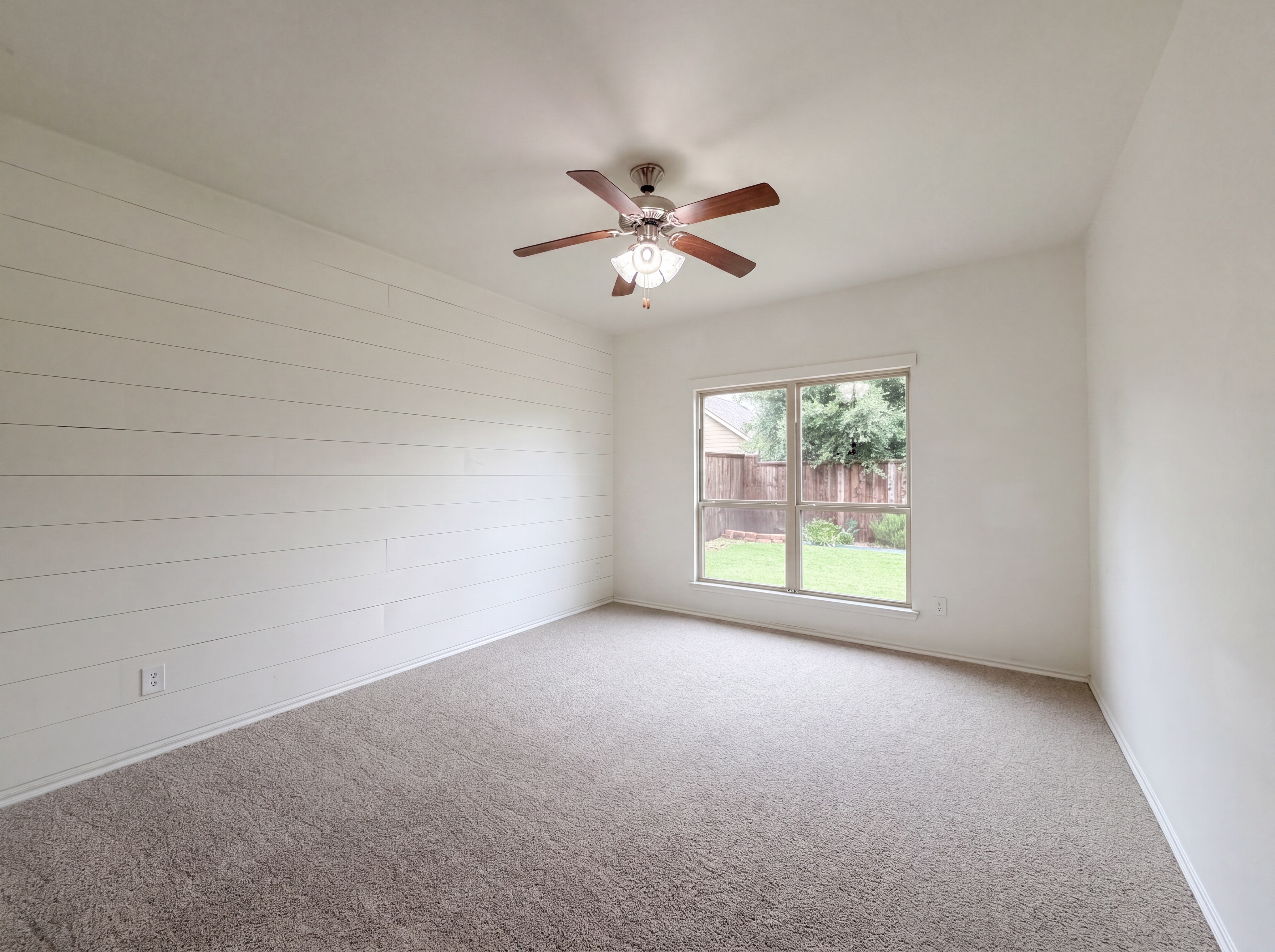 Photo 4 of 23 of 9904 Pronghorn Rd, McKinney, TX