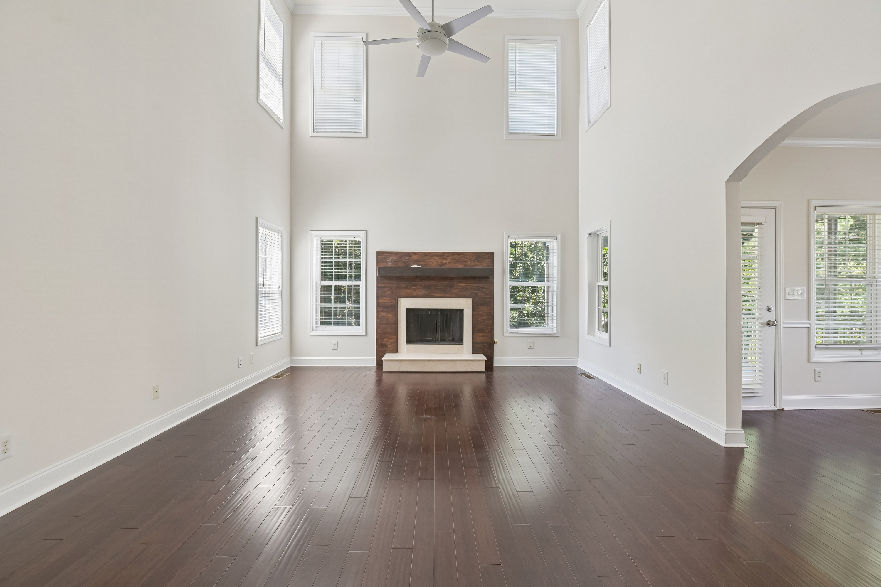 Photo 3 of 32 of 4564 Austin Hills Dr, Suwanee, GA