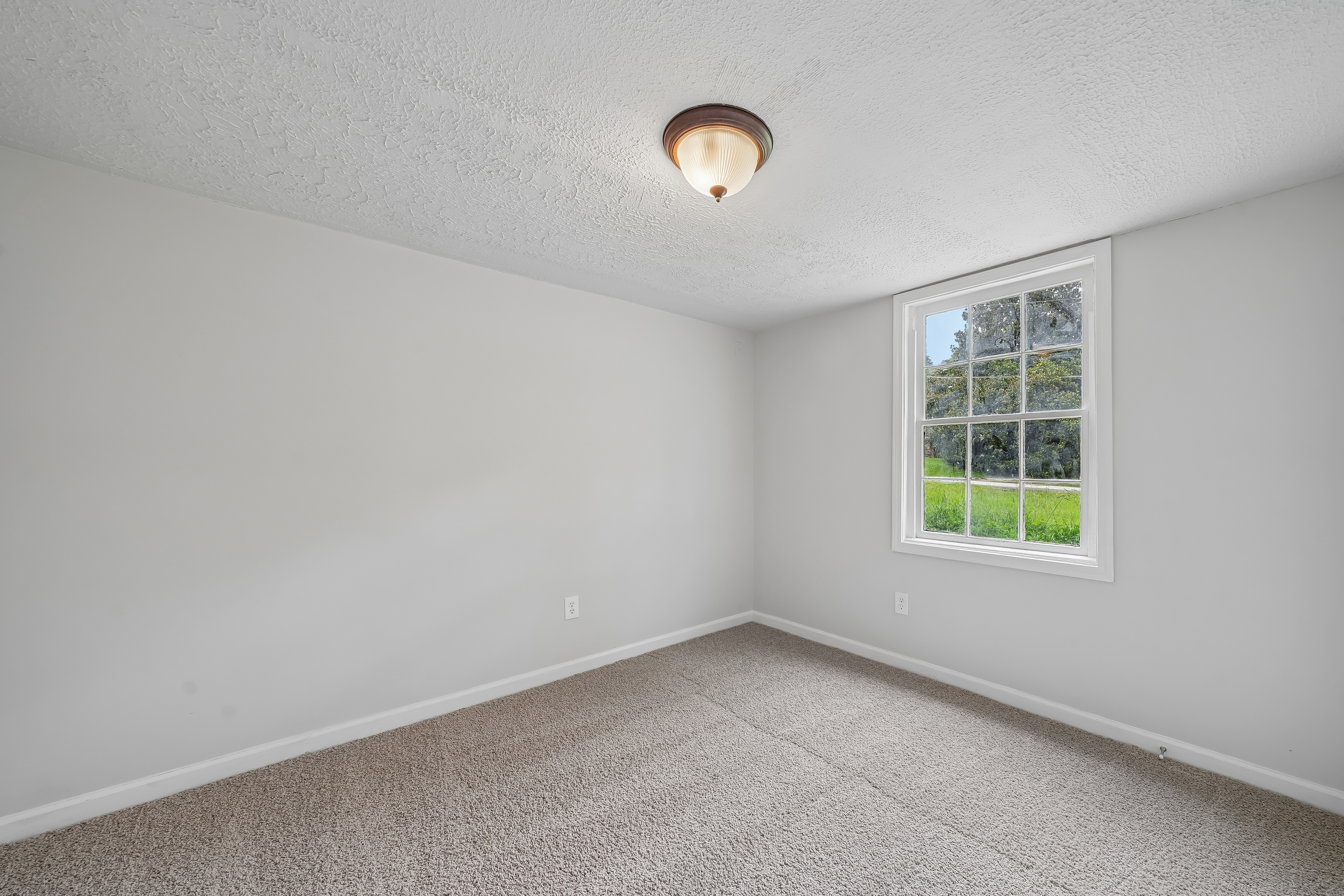 Photo 16 of 38 of 6771 Kull Dr, Lithia Springs, GA
