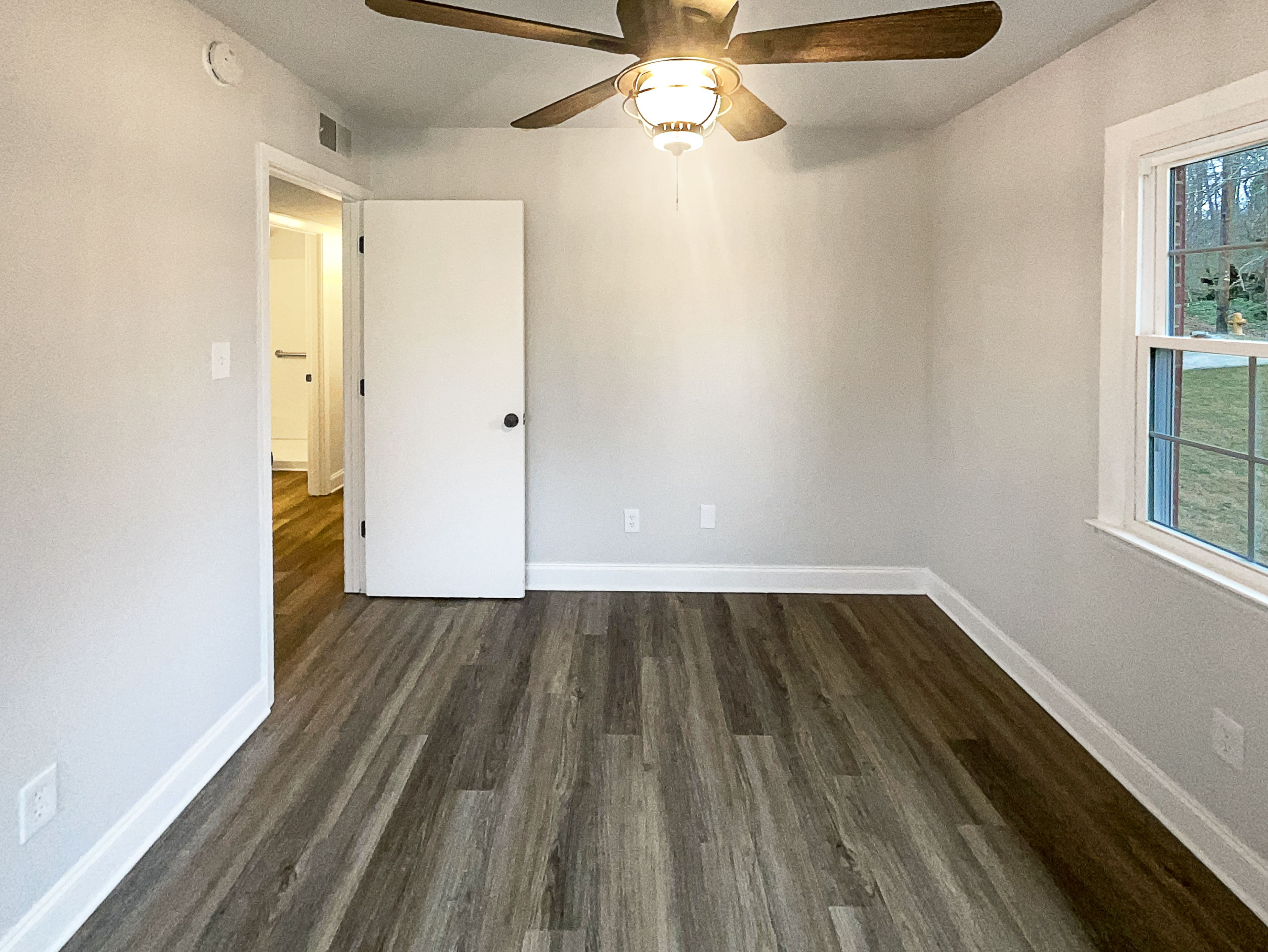 Photo 12 of 17 of 4043 Larkspur Pl, Winston Salem, NC
