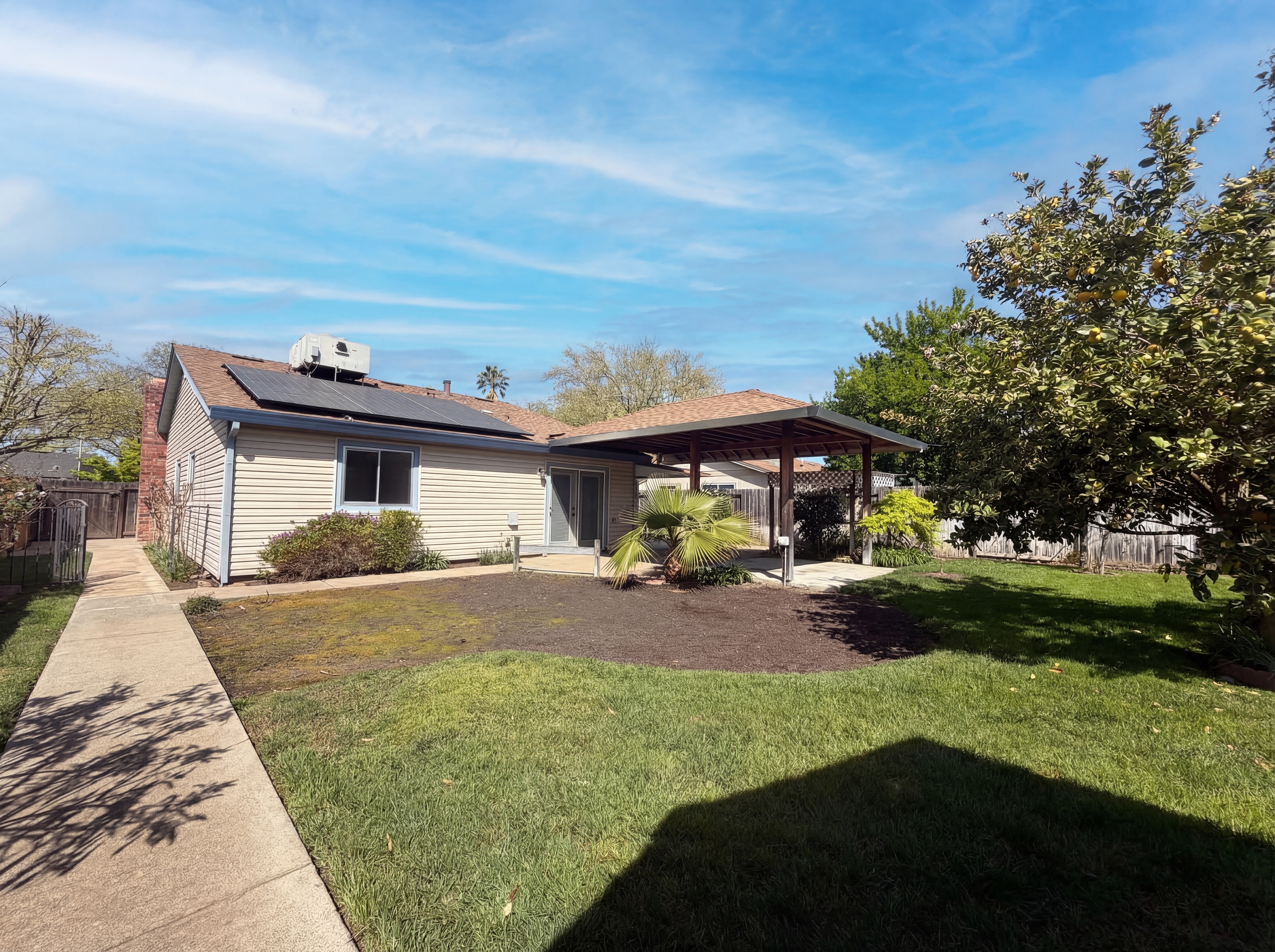 Photo 27 of 33 of 4814 Monet Way, Sacramento, CA