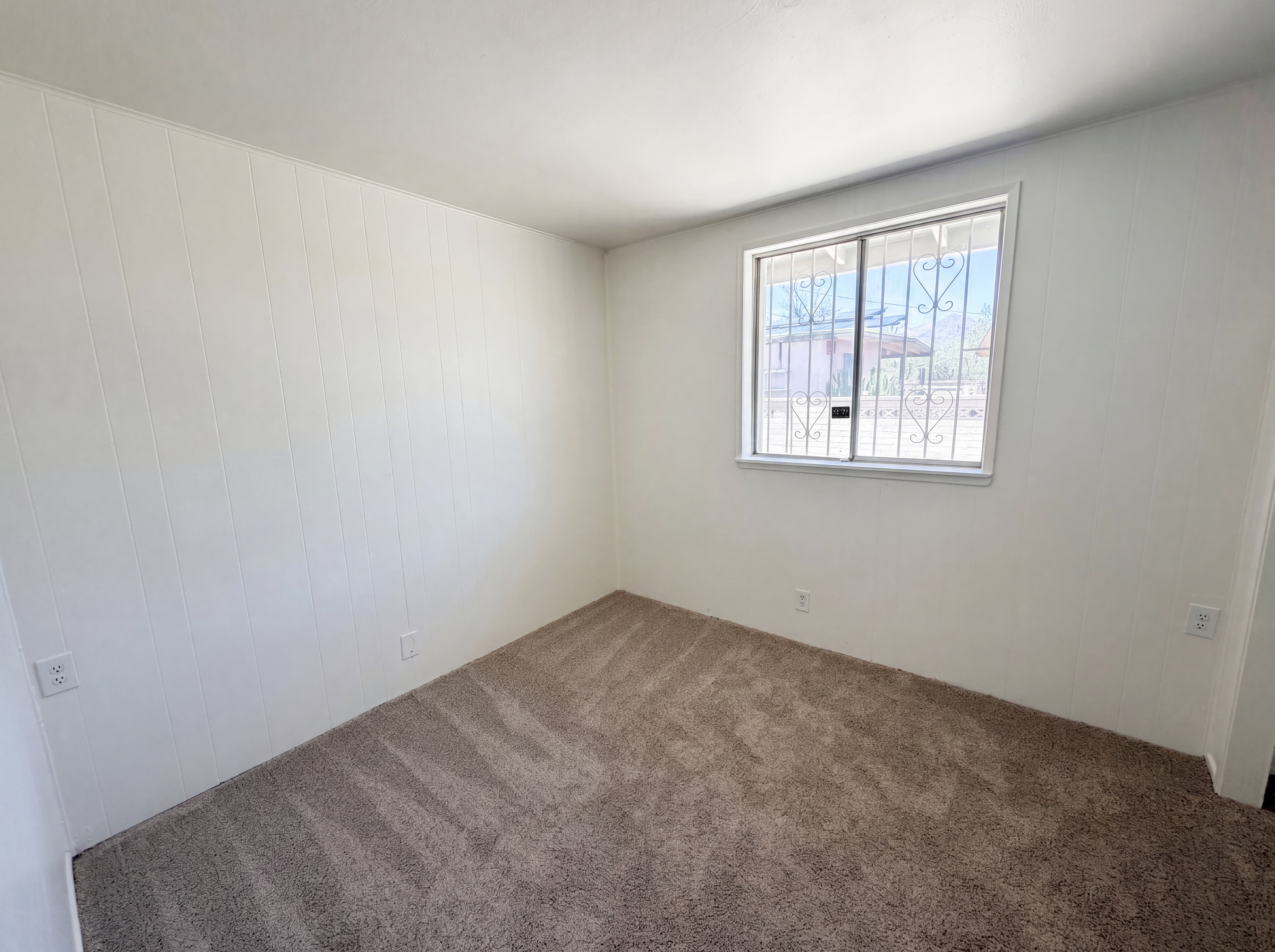 Photo 13 of 21 of 2901 N Cloverland Ave, Tucson, AZ