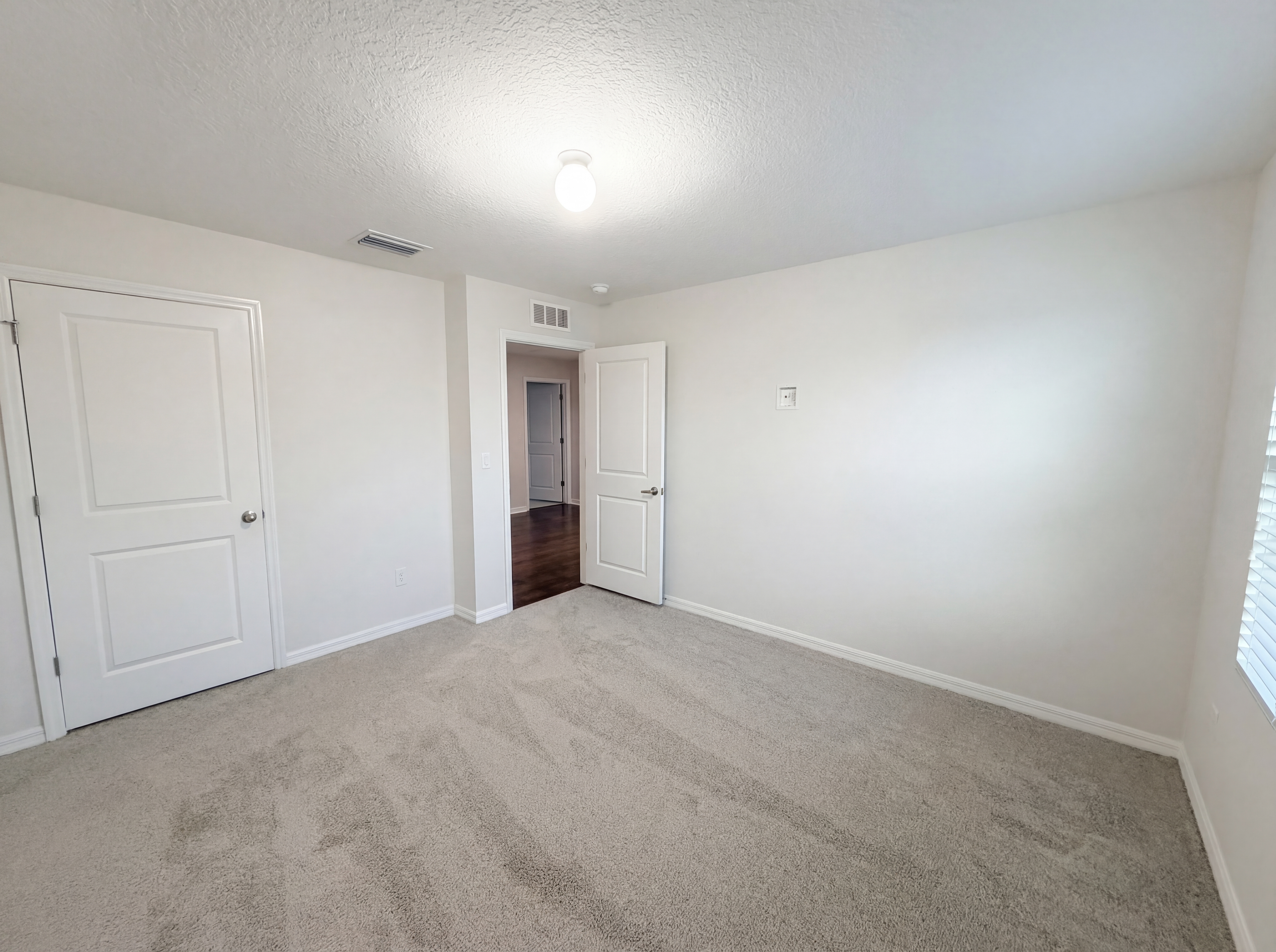 Photo 20 of 34 of 35687 Hillbrook Ave, Zephyrhills, FL