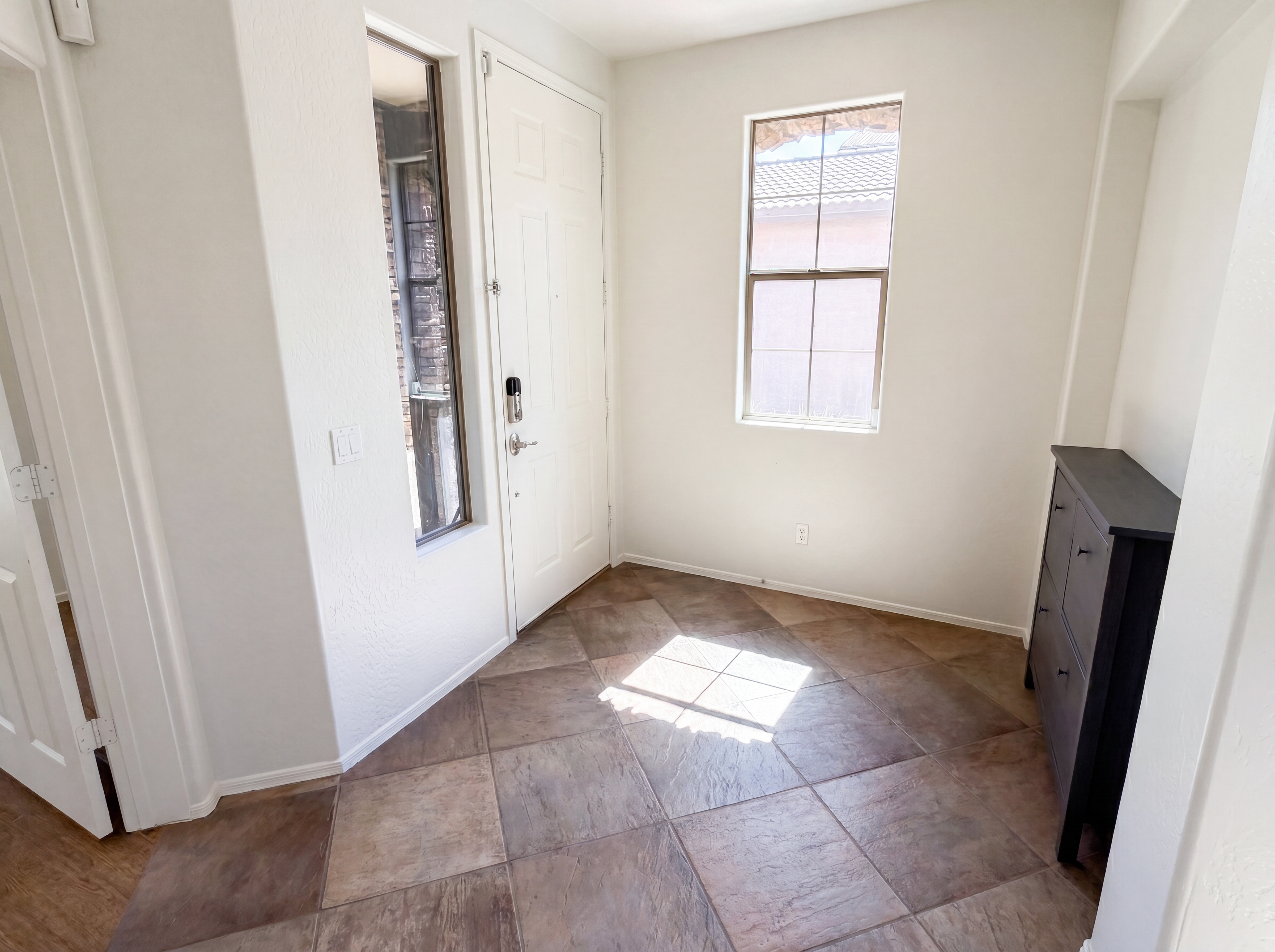 Photo 8 of 40 of 2513 W Florentine Rd, Phoenix, AZ