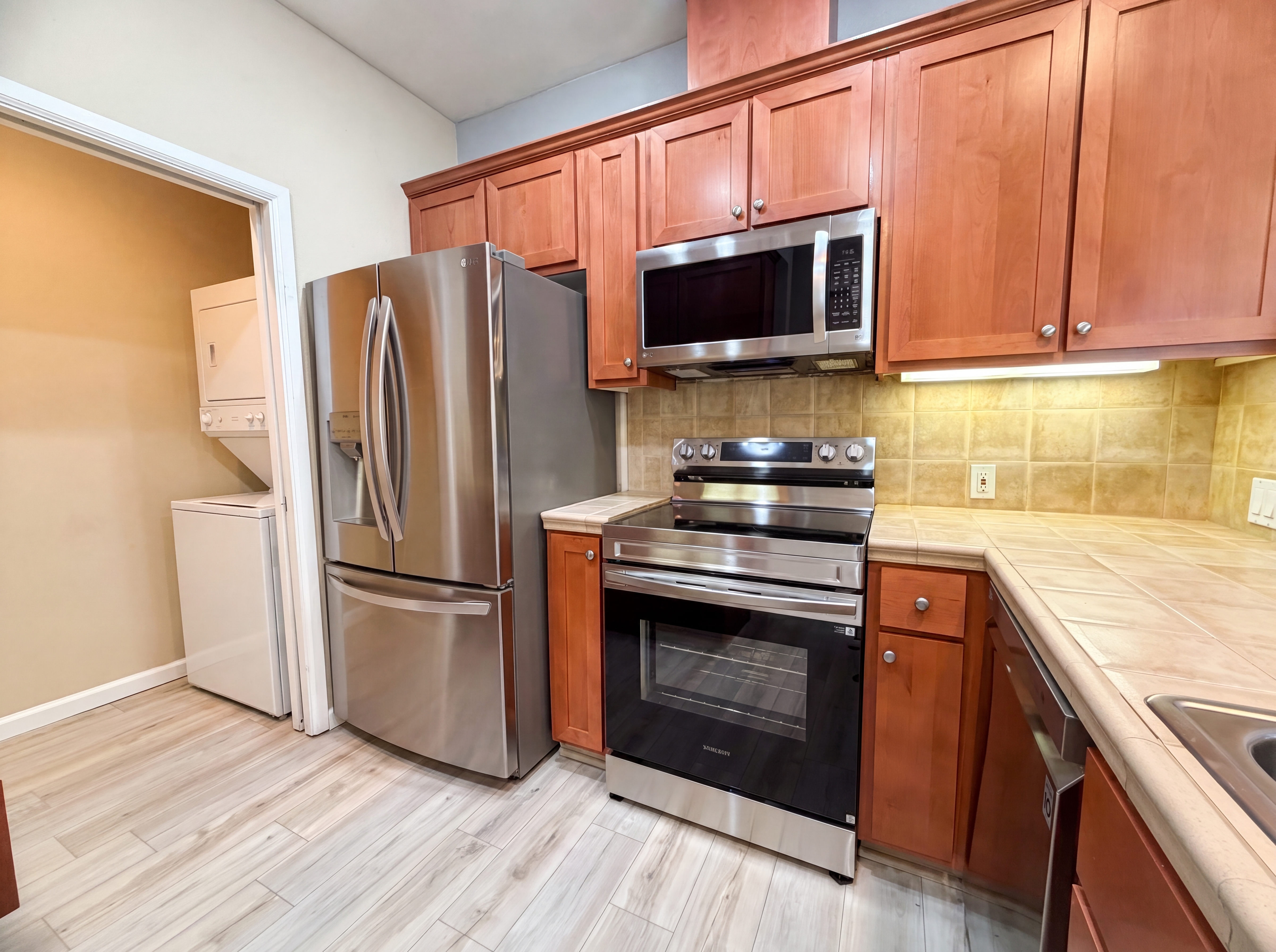 Photo 6 of 17 of 5155 Summerlinn Way, West Linn, OR
