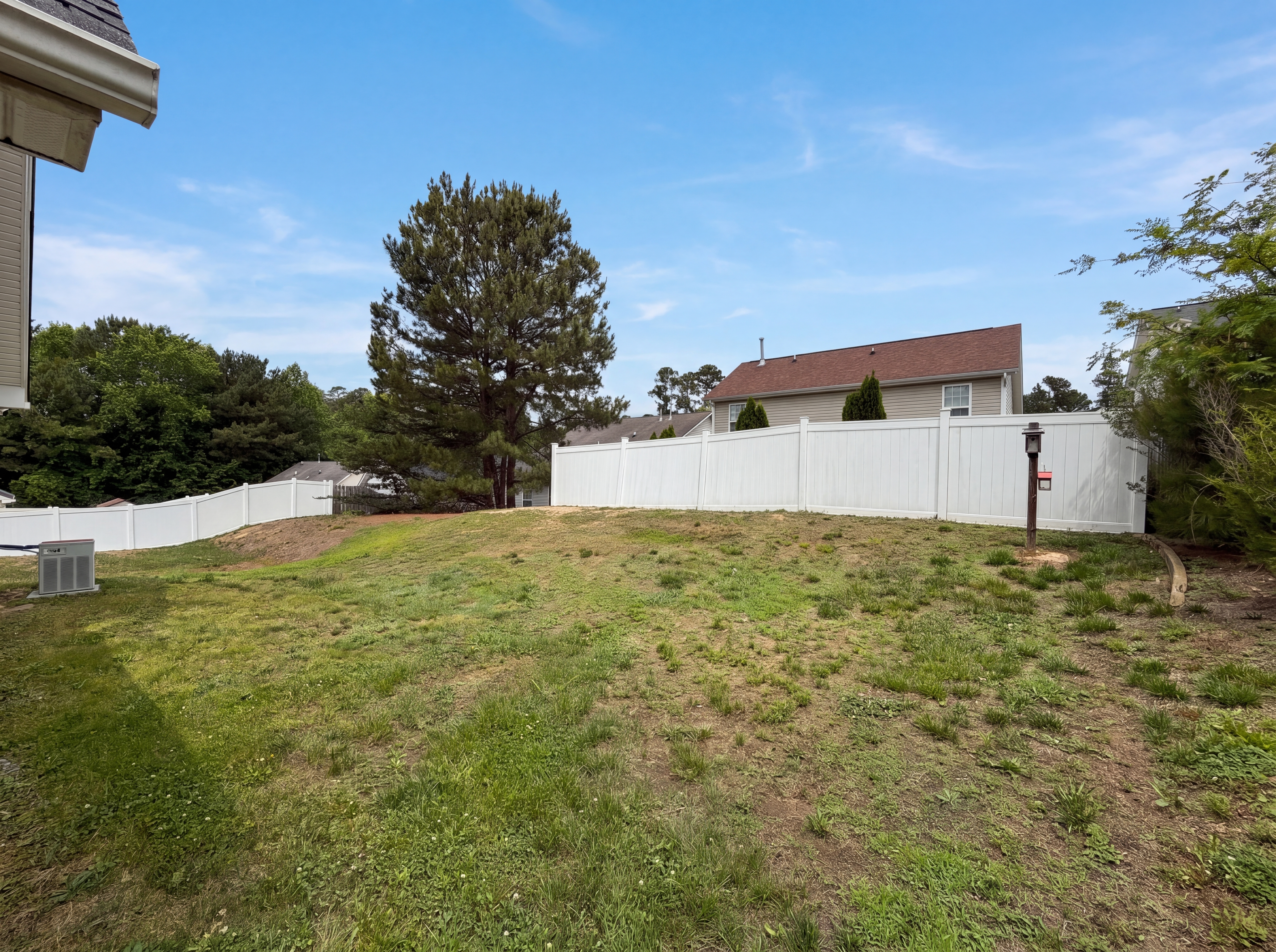 Photo 5 of 18 of 1841 Mission Oaks St, Kannapolis, NC