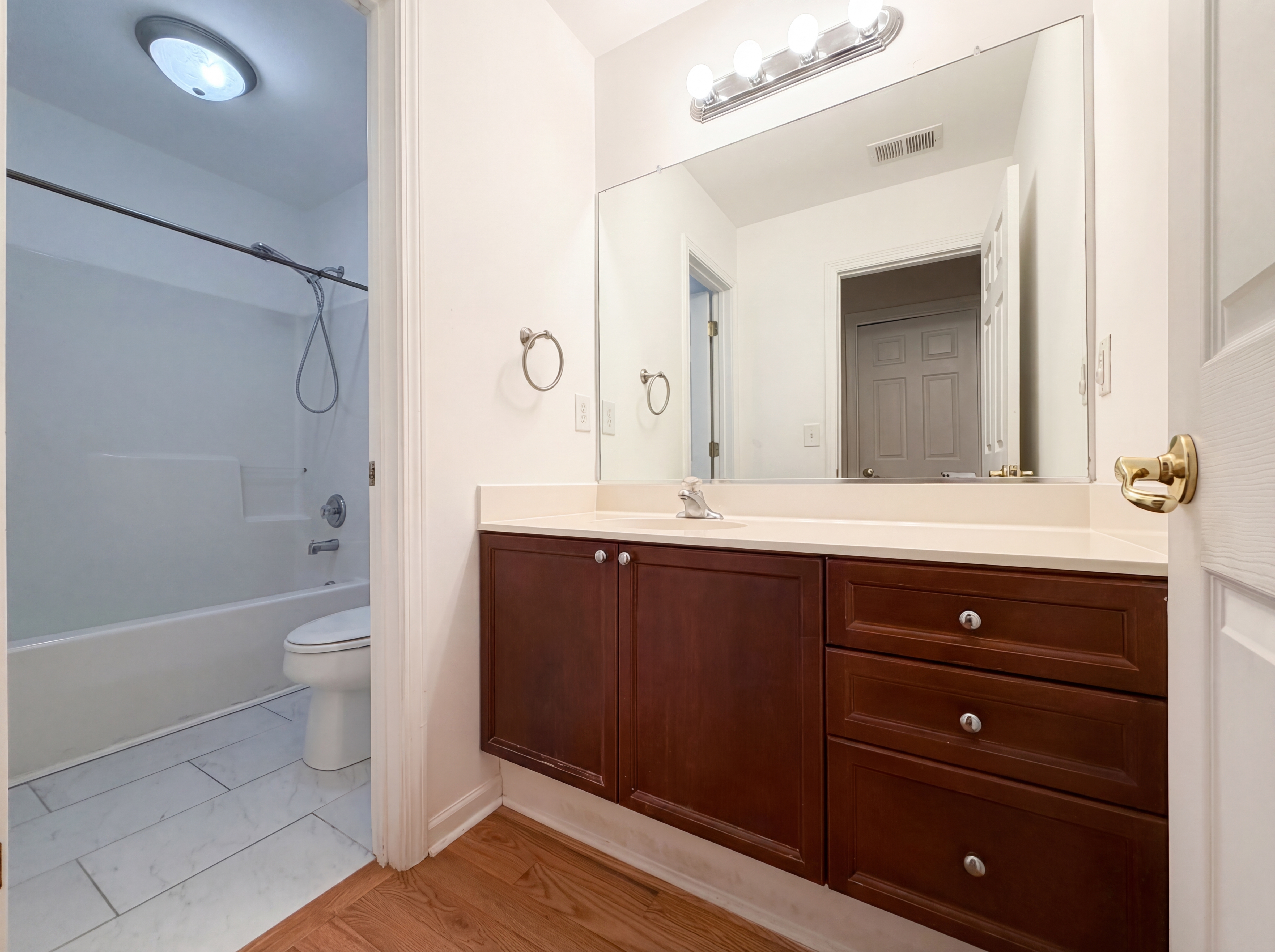 Photo 17 of 27 of 8692 Hickory Creek Ct, North Charleston, SC