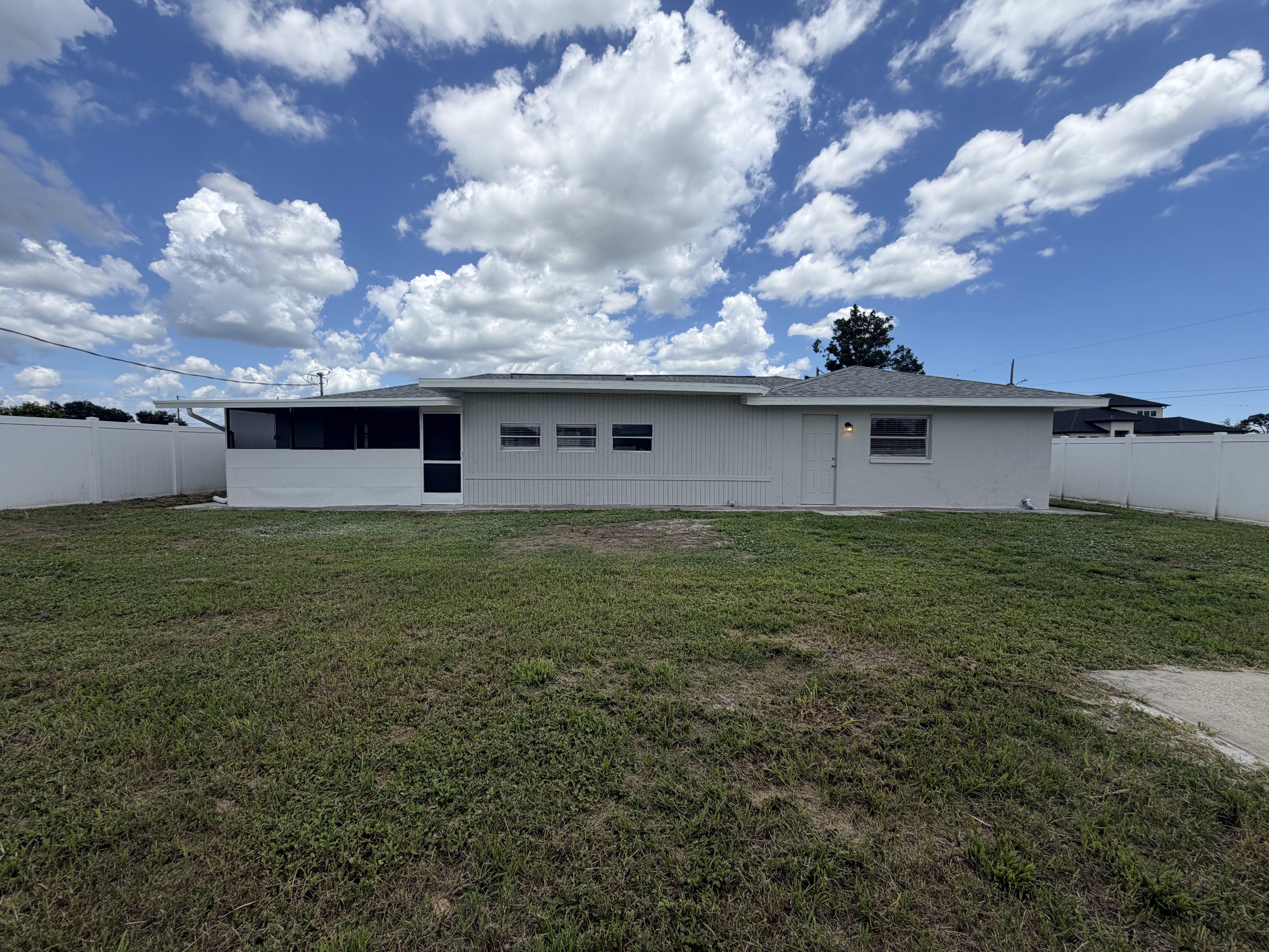 Photo 5 of 30 of 124 San Benito Ave, North Port, FL