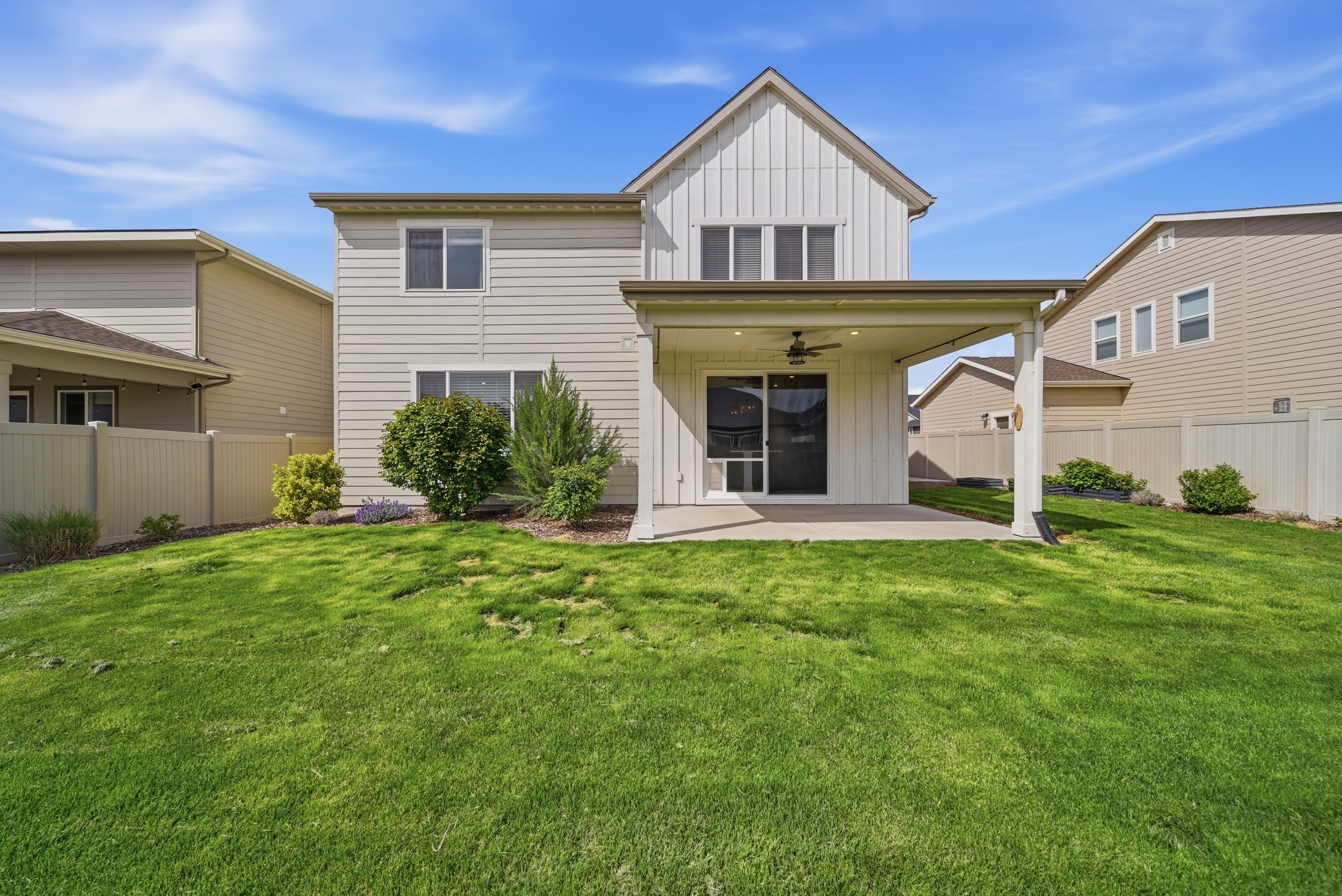 Photo 5 of 38 of 11079 Roaring Fork St, Caldwell, ID