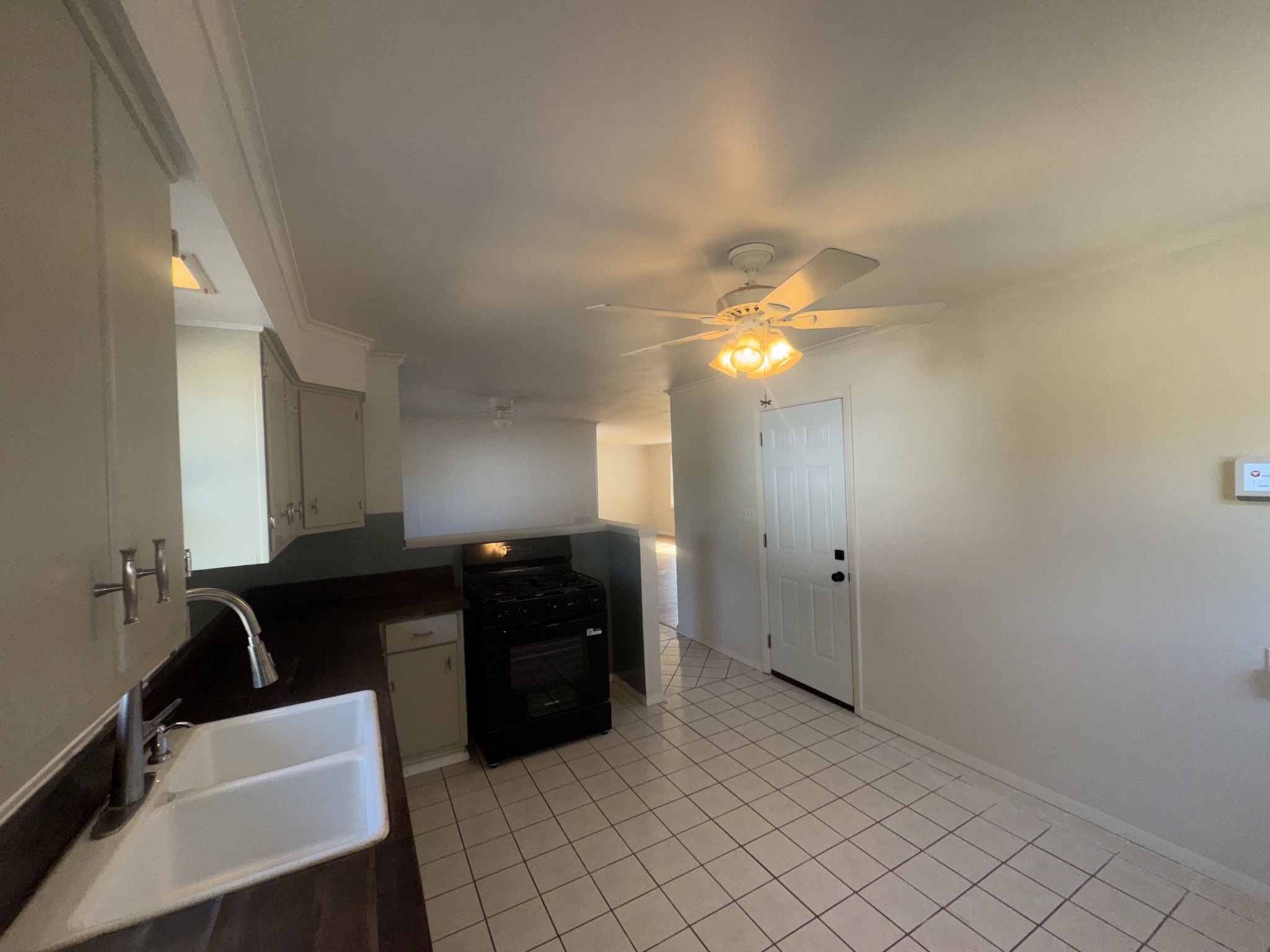 Photo 6 of 20 of 2804 N Cowing Park Ln, Muncie, IN