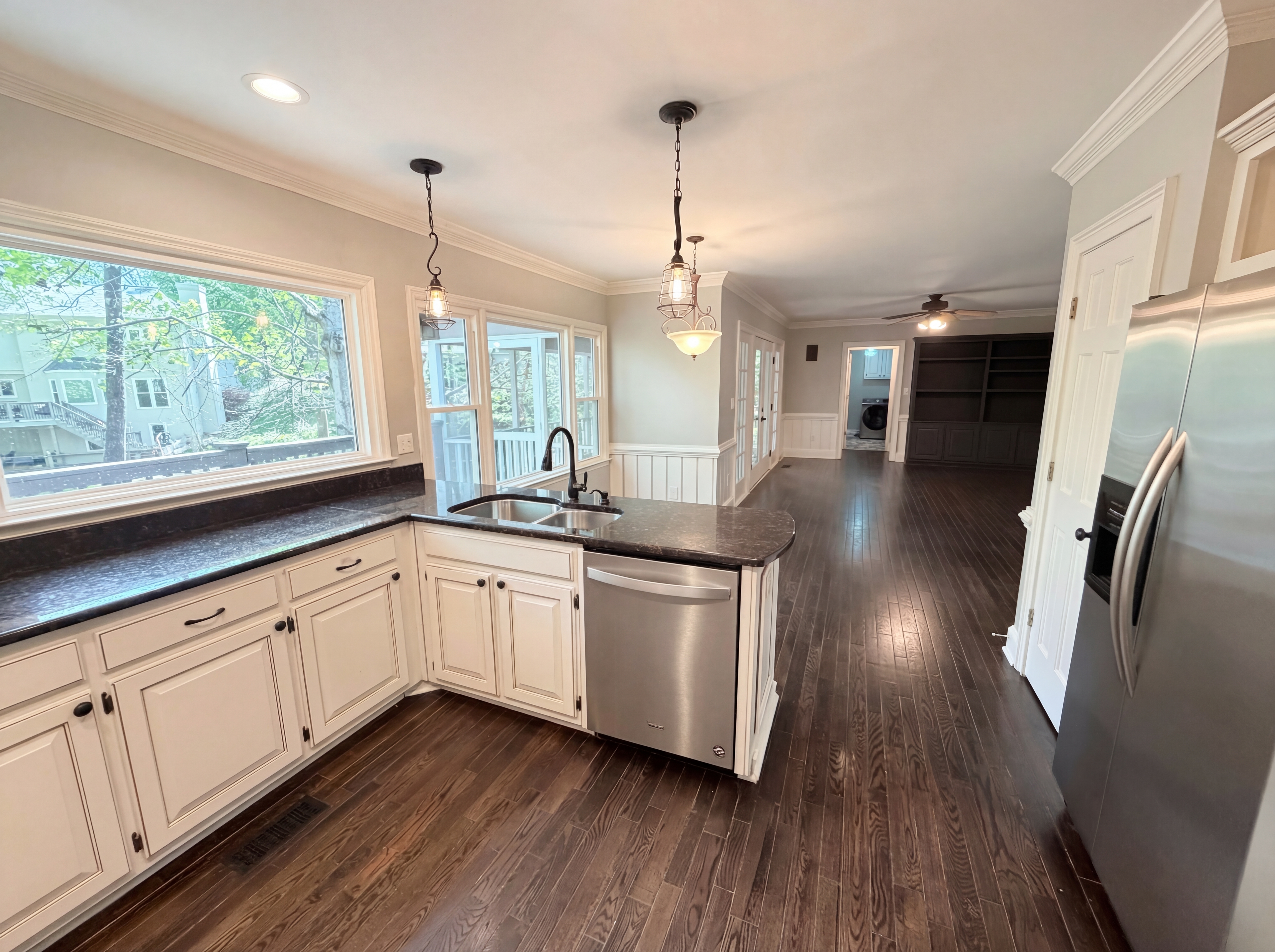 Photo 19 of 58 of 984 Forest Pond Ct, Marietta, GA