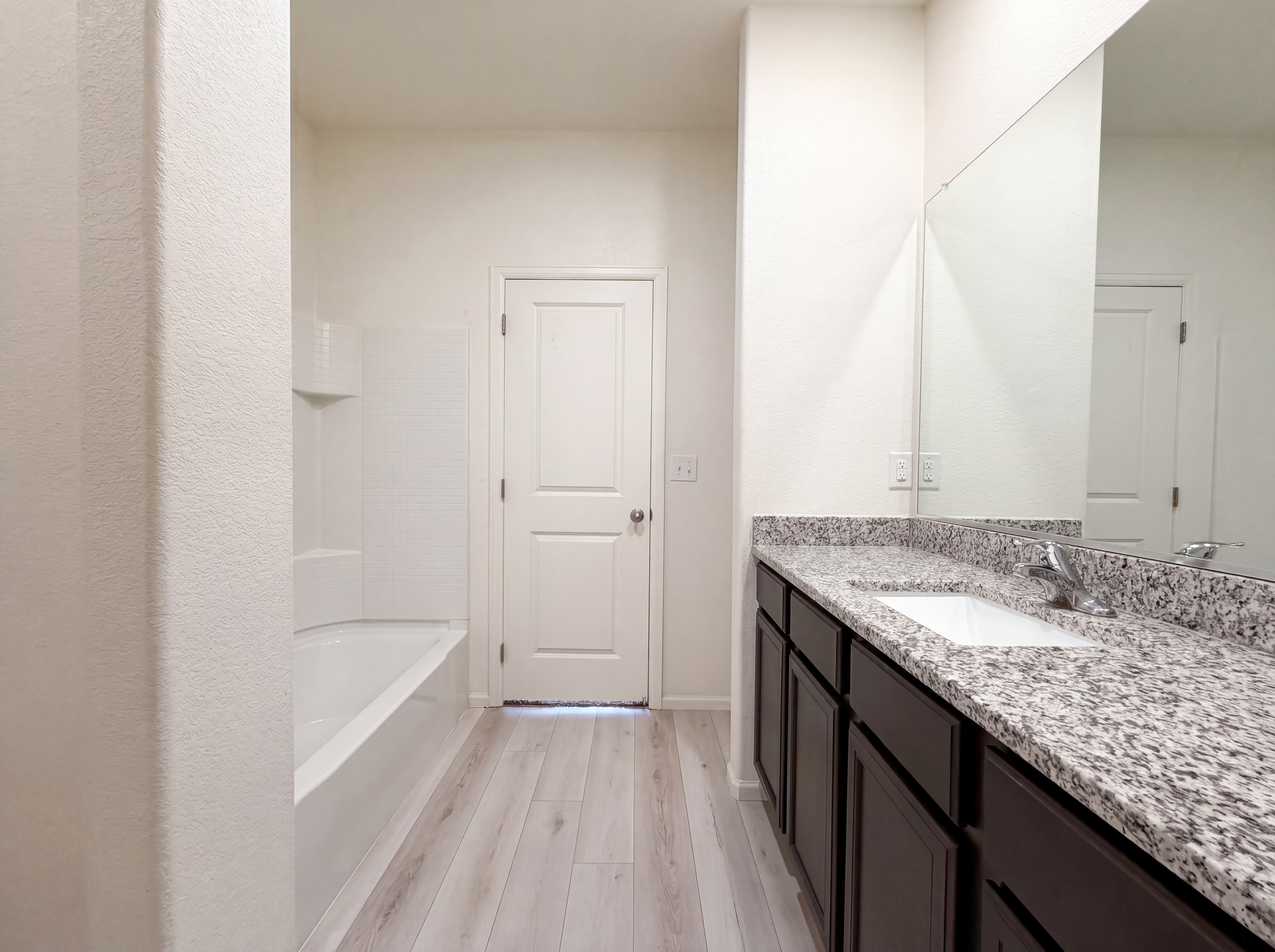 Photo 18 of 33 of 209 Clayton Ave, Keenesburg, CO