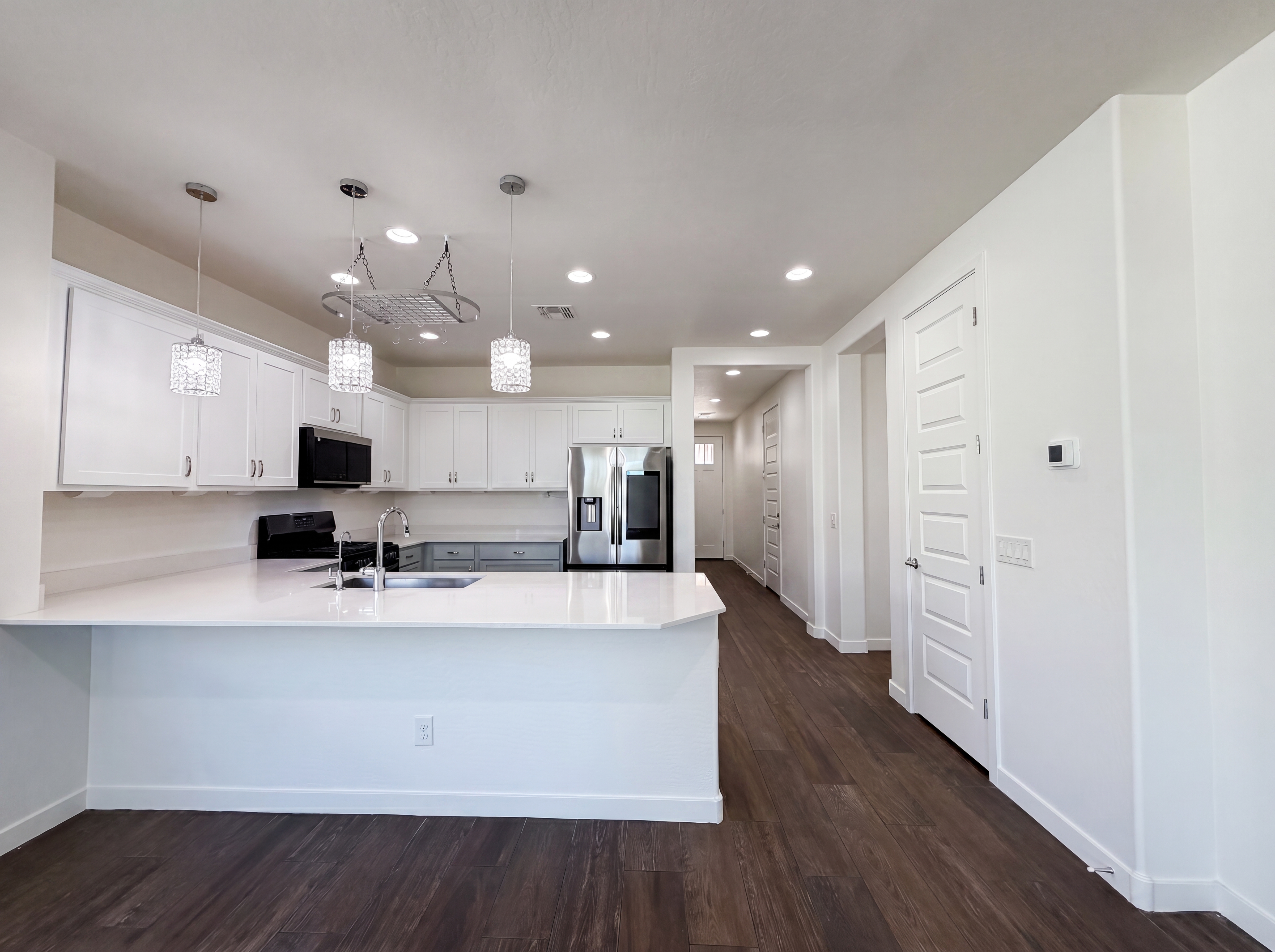 Photo 13 of 31 of 1224 E Glass Ln, Phoenix, AZ