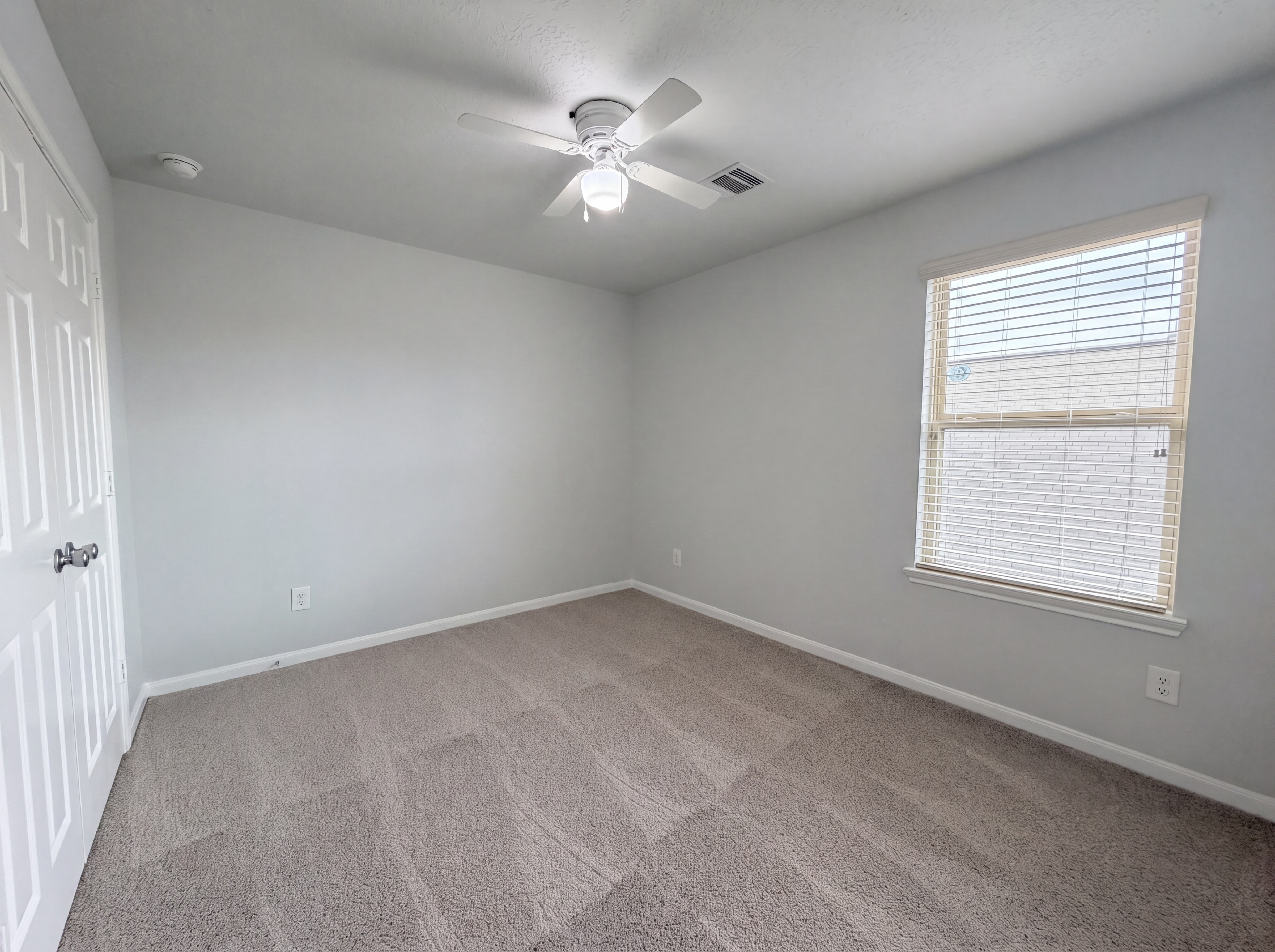 Photo 19 of 24 of 4022 Lake Cypress Cir, Houston, TX