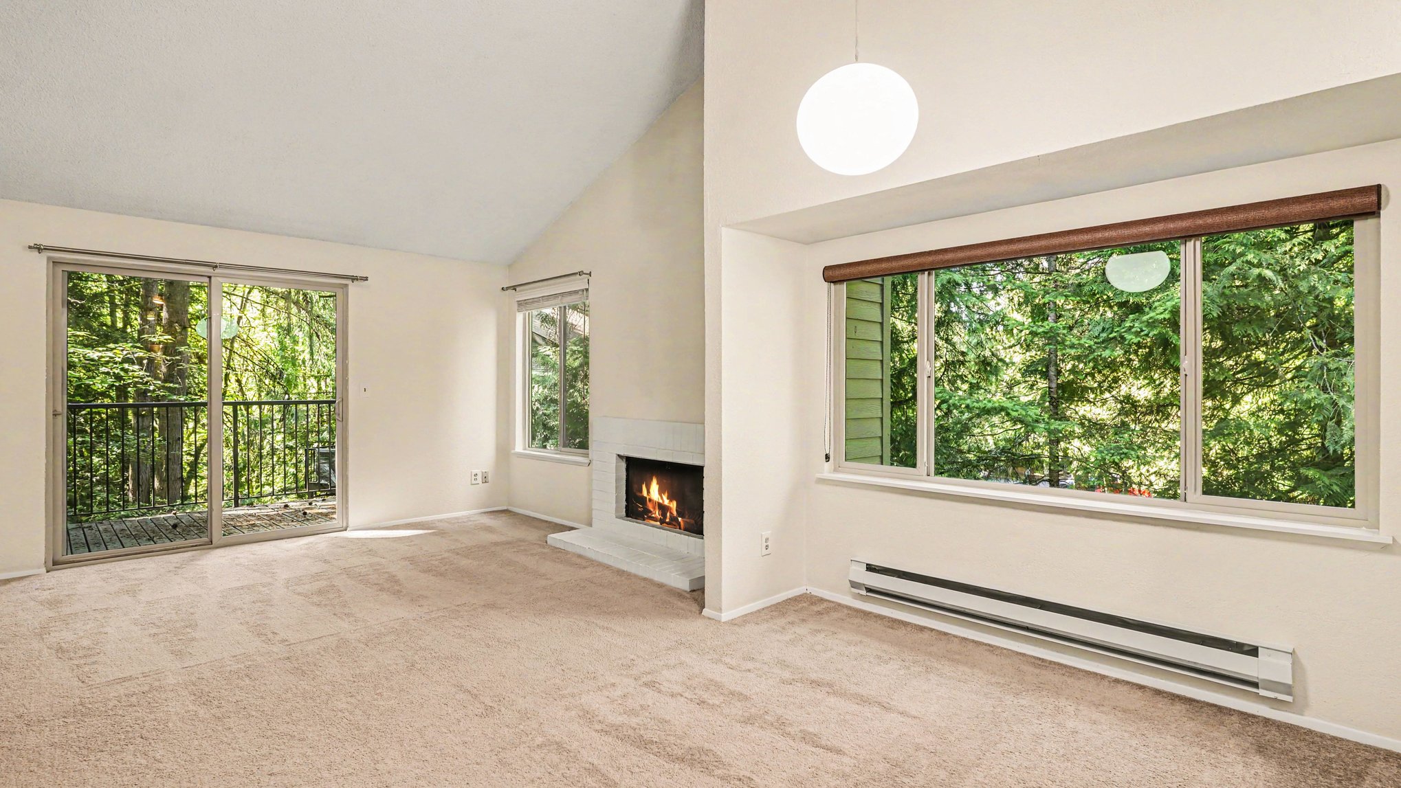 Photo 3 of 17 of 8033 145th Ave NE, Redmond, WA
