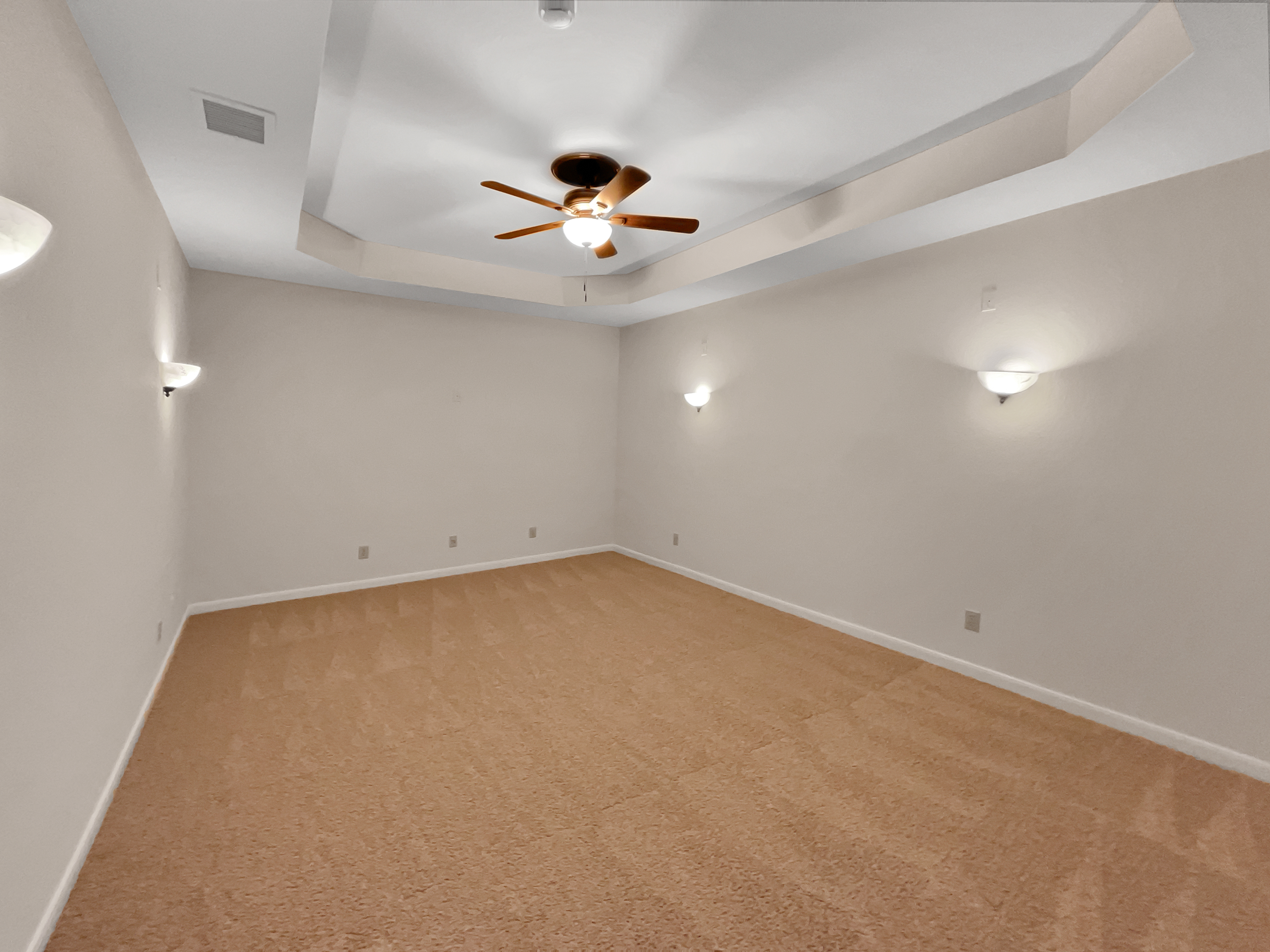 Photo 18 of 36 of 913 Clack Dr, Garland, TX