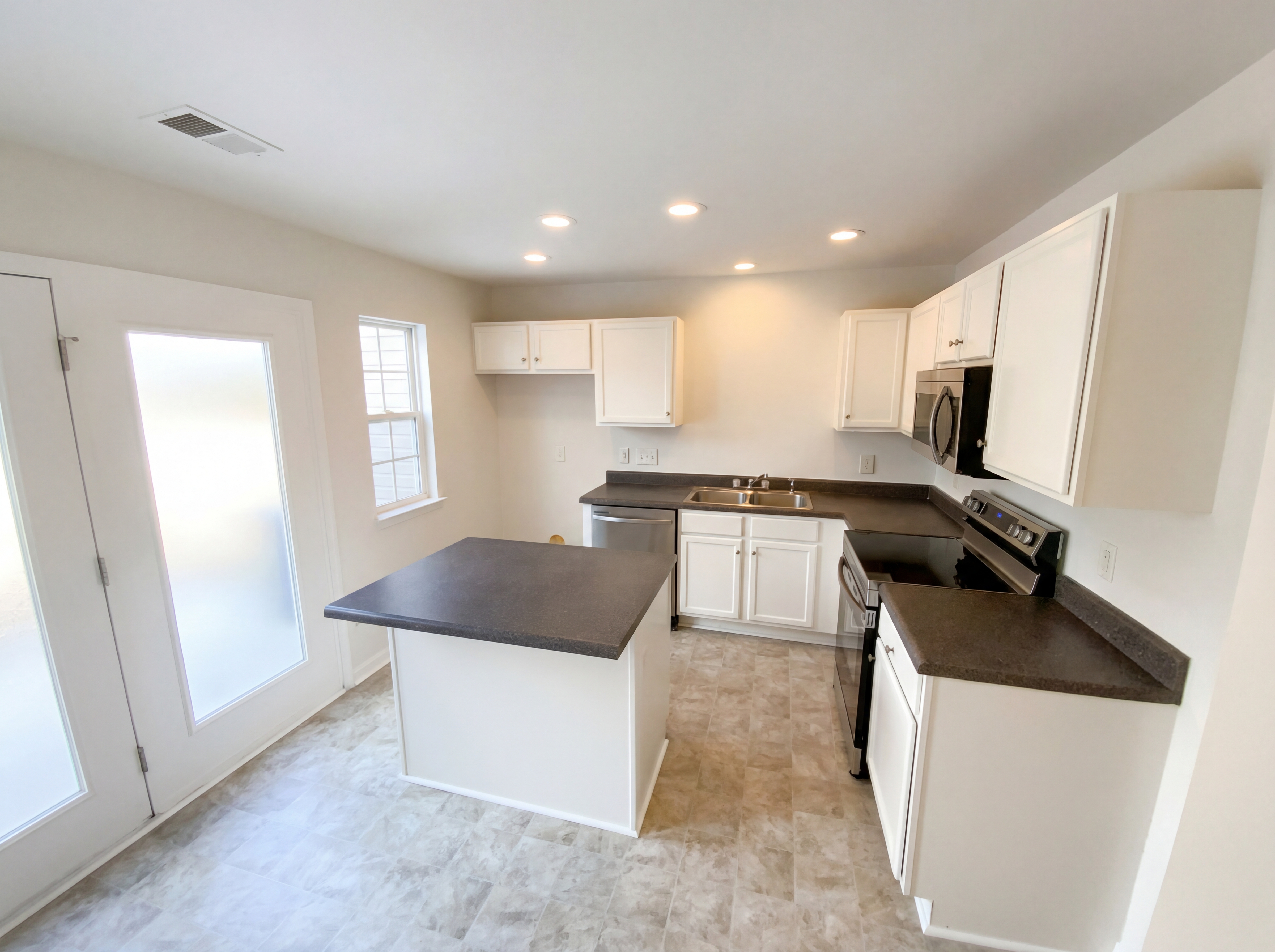 Photo 2 of 21 of 474 Saratoga Ct, Winston Salem, NC