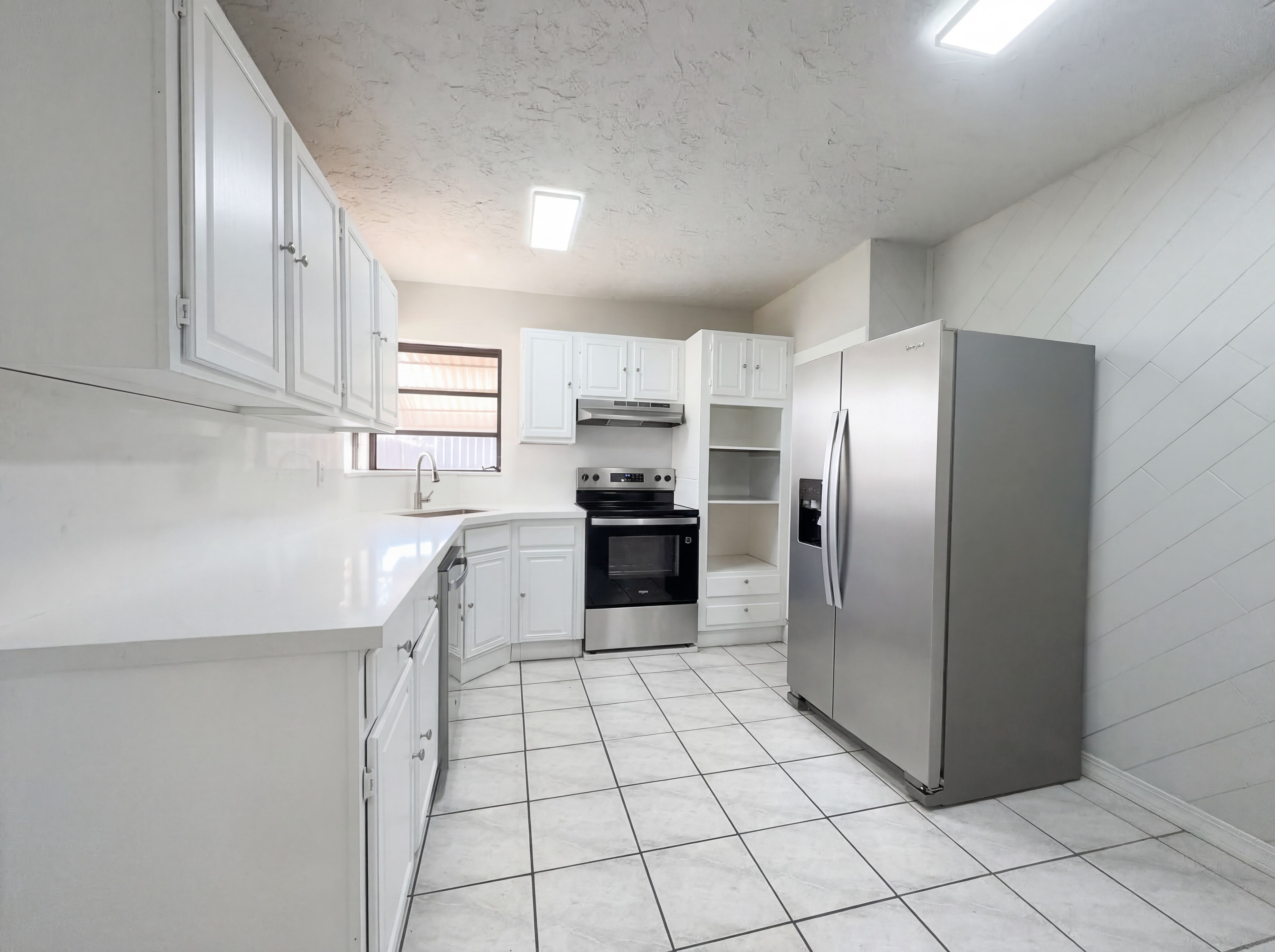 Photo 2 of 19 of 12230 SW 187th Ter, Miami, FL