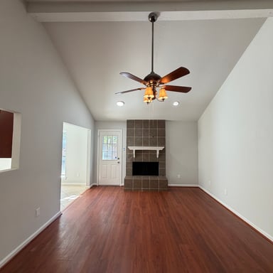 Property photo 3 of 8724 Cameron Rd