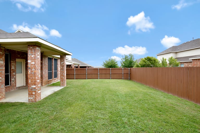 Photo 26 of 26 - 10009 Tulare Ln, Fort Worth, TX 76177