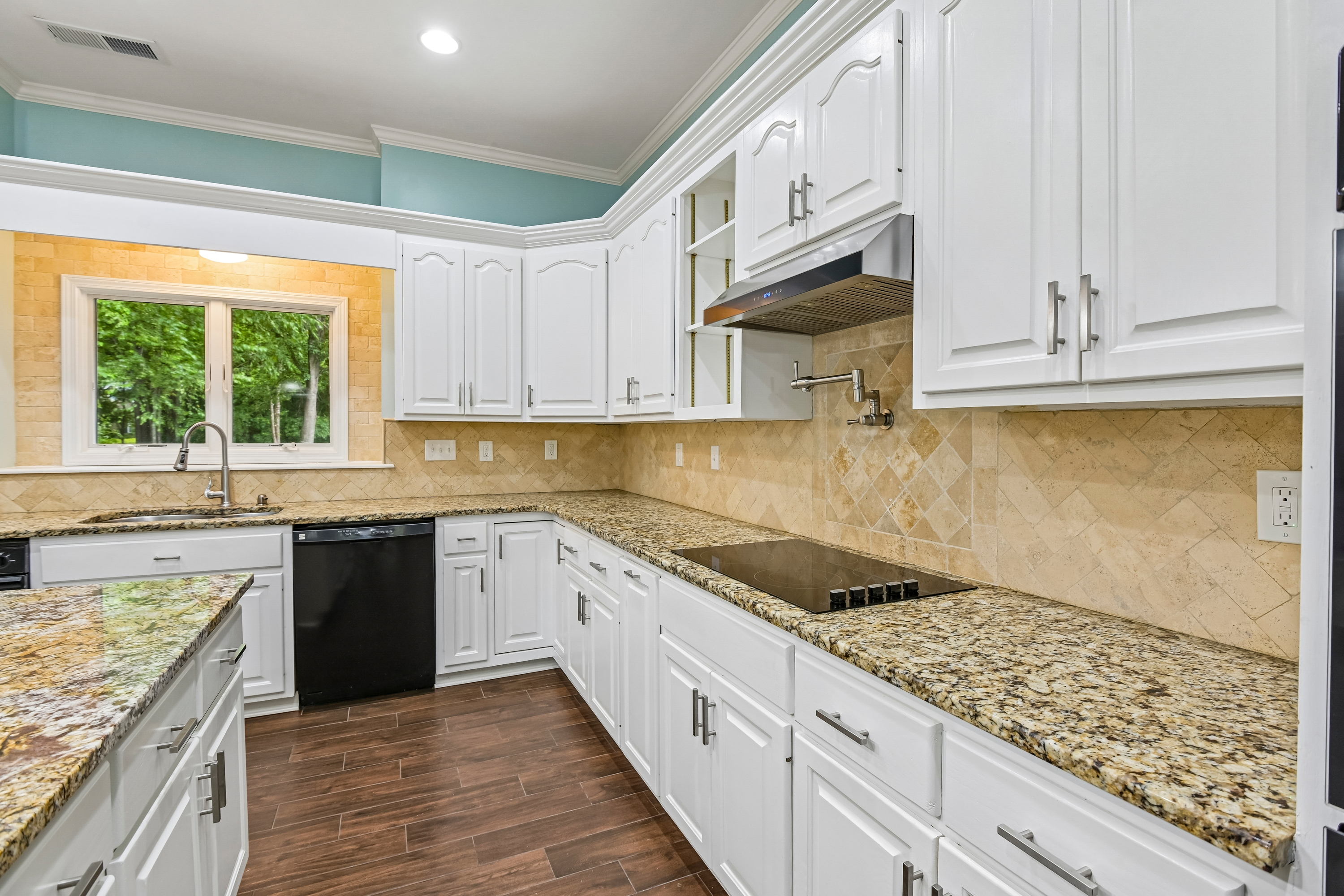 Photo 21 of 79 of 2077 Coolidge Way NW, Acworth, GA