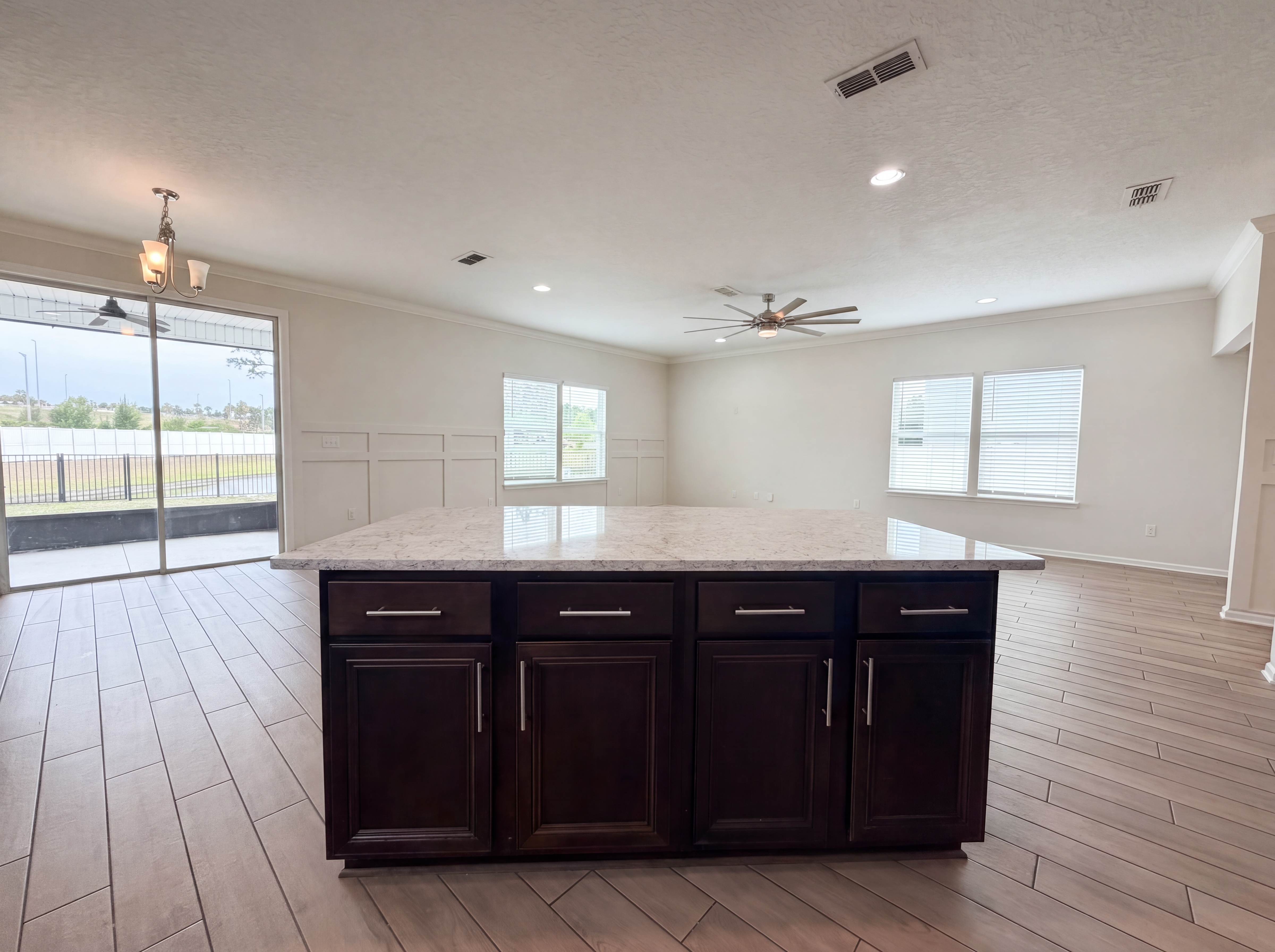 Photo 8 of 27 of 8250 Cape Fox Dr, Jacksonville, FL