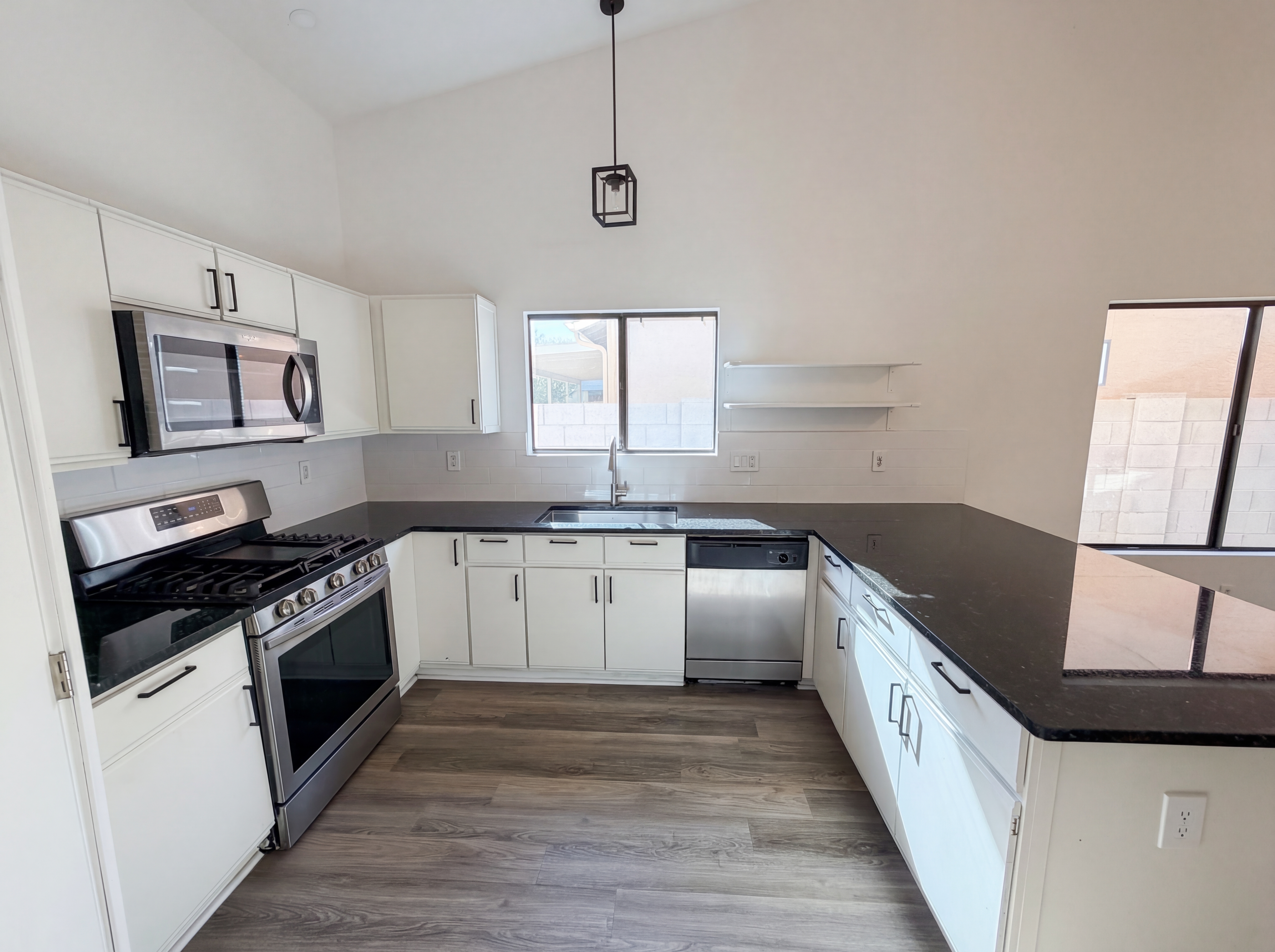 Photo 2 of 23 of 8049 S Carbury Way, Tucson, AZ