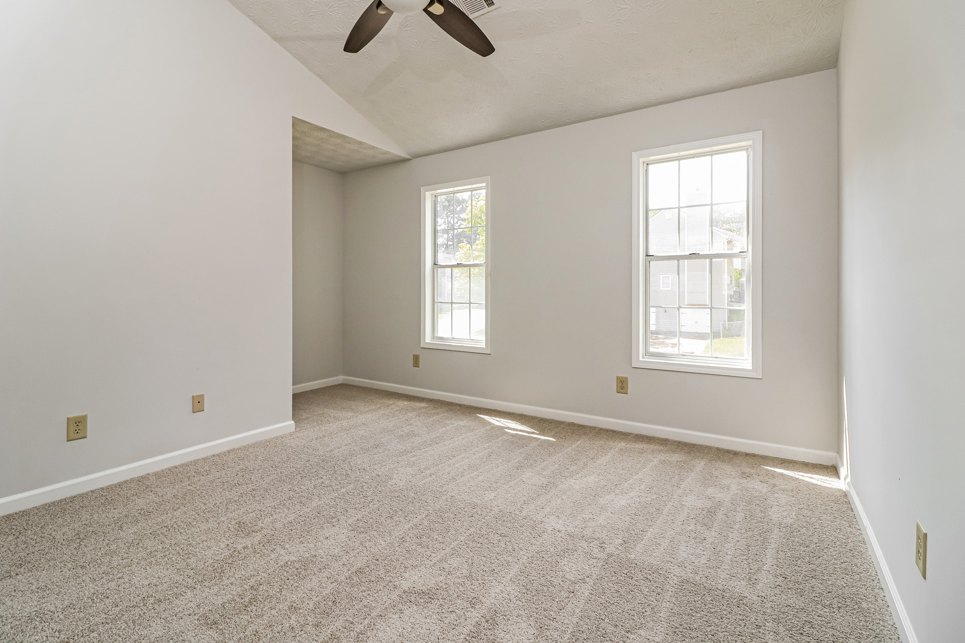 Photo 4 of 30 of 4050 Paloverde Dr NW, Kennesaw, GA