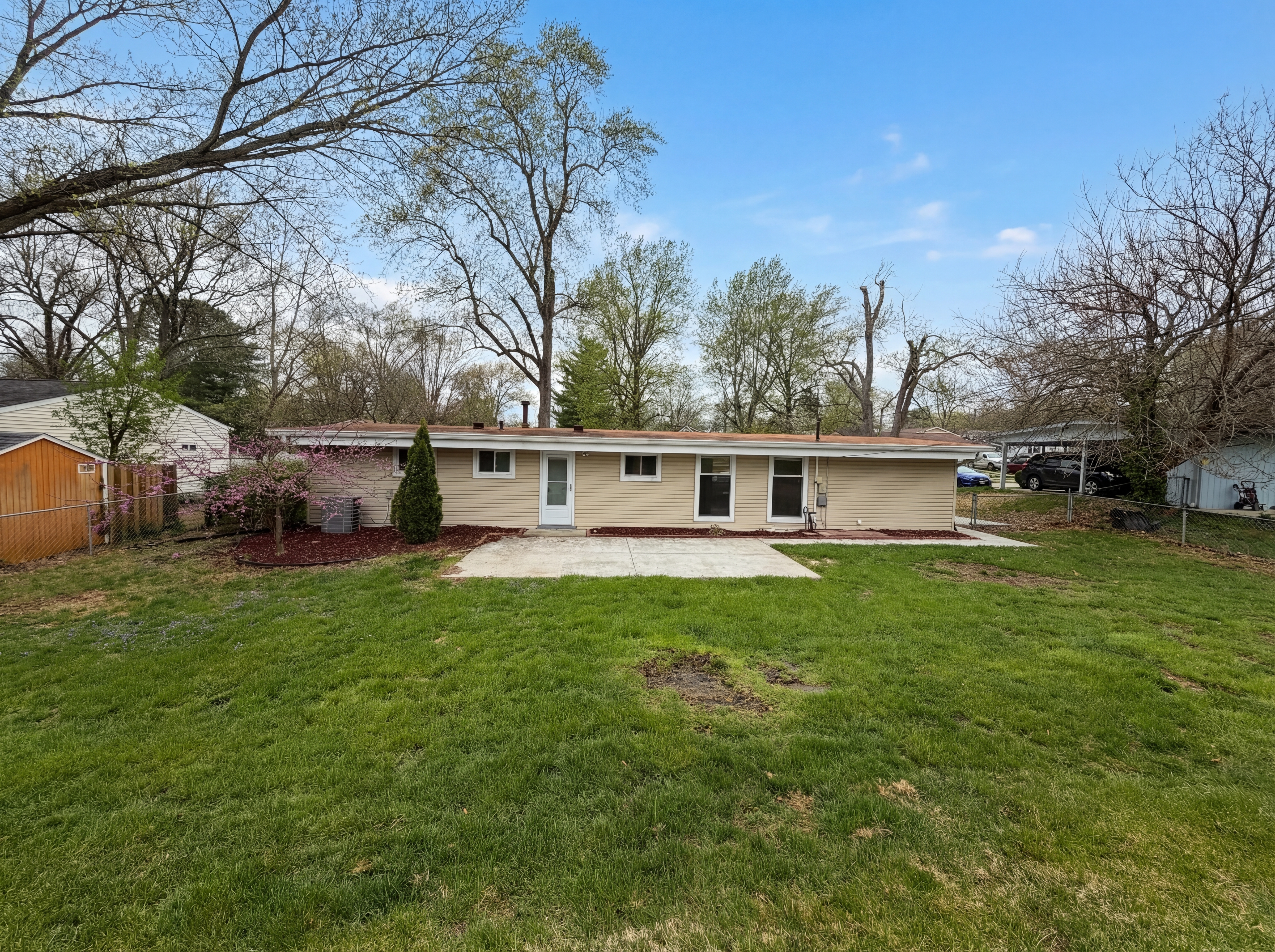 Photo 5 of 19 of 510 Wicklow Dr, Ballwin, MO