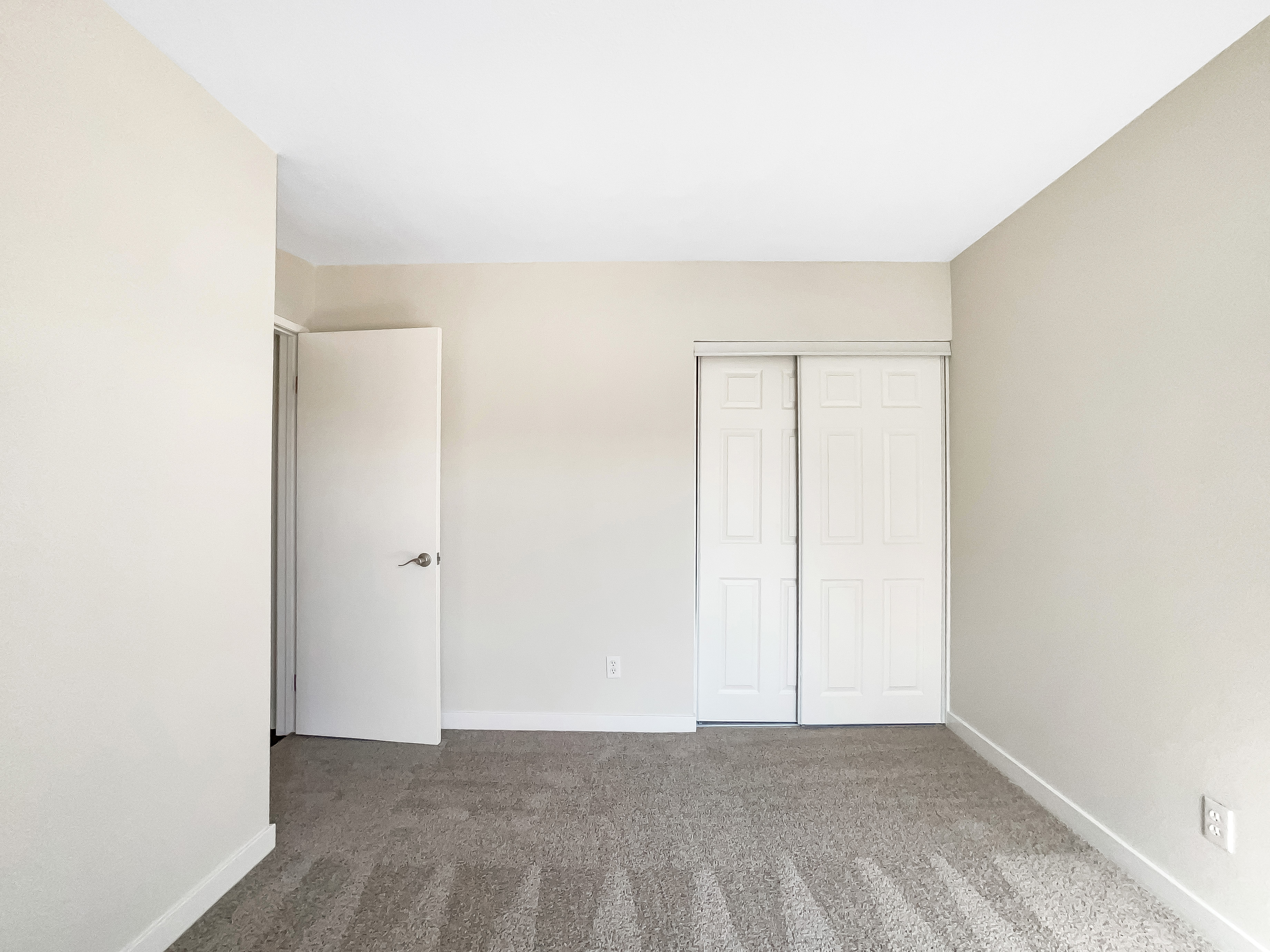 Photo 5 of 23 of 25922 Palomita Dr, Santa Clarita, CA