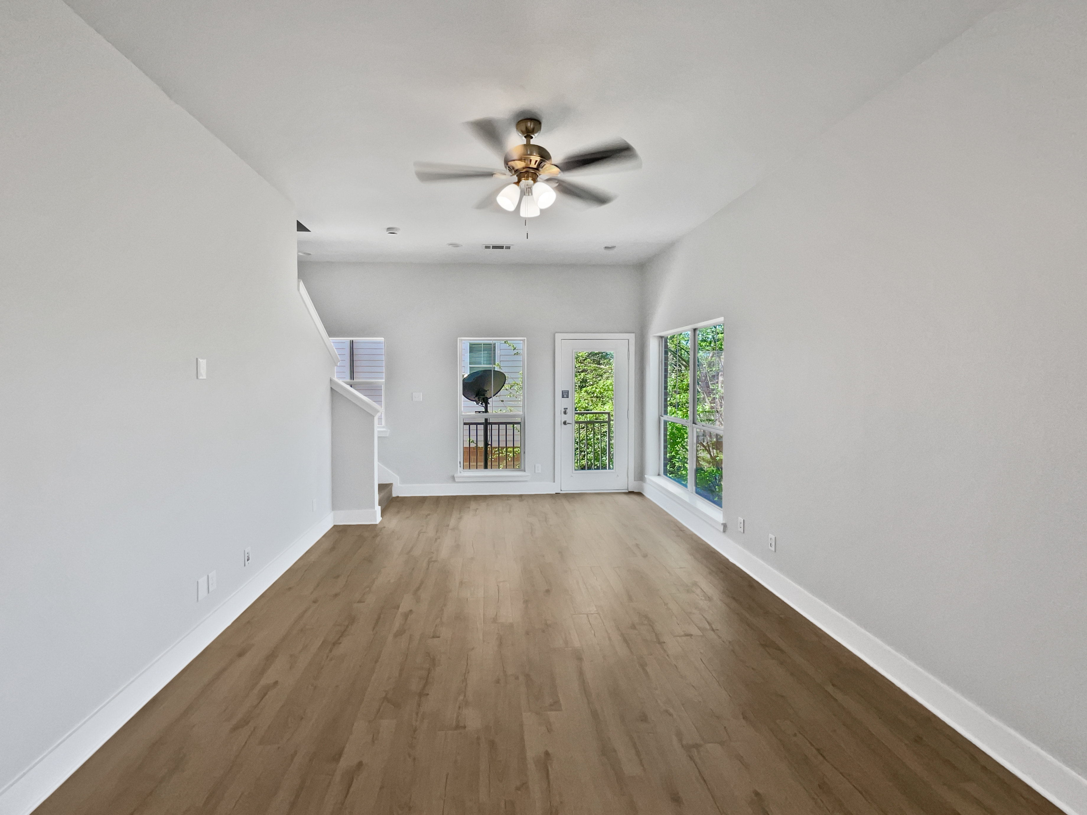 Photo 3 of 23 of 1616 Tribeca Way, Dallas, TX