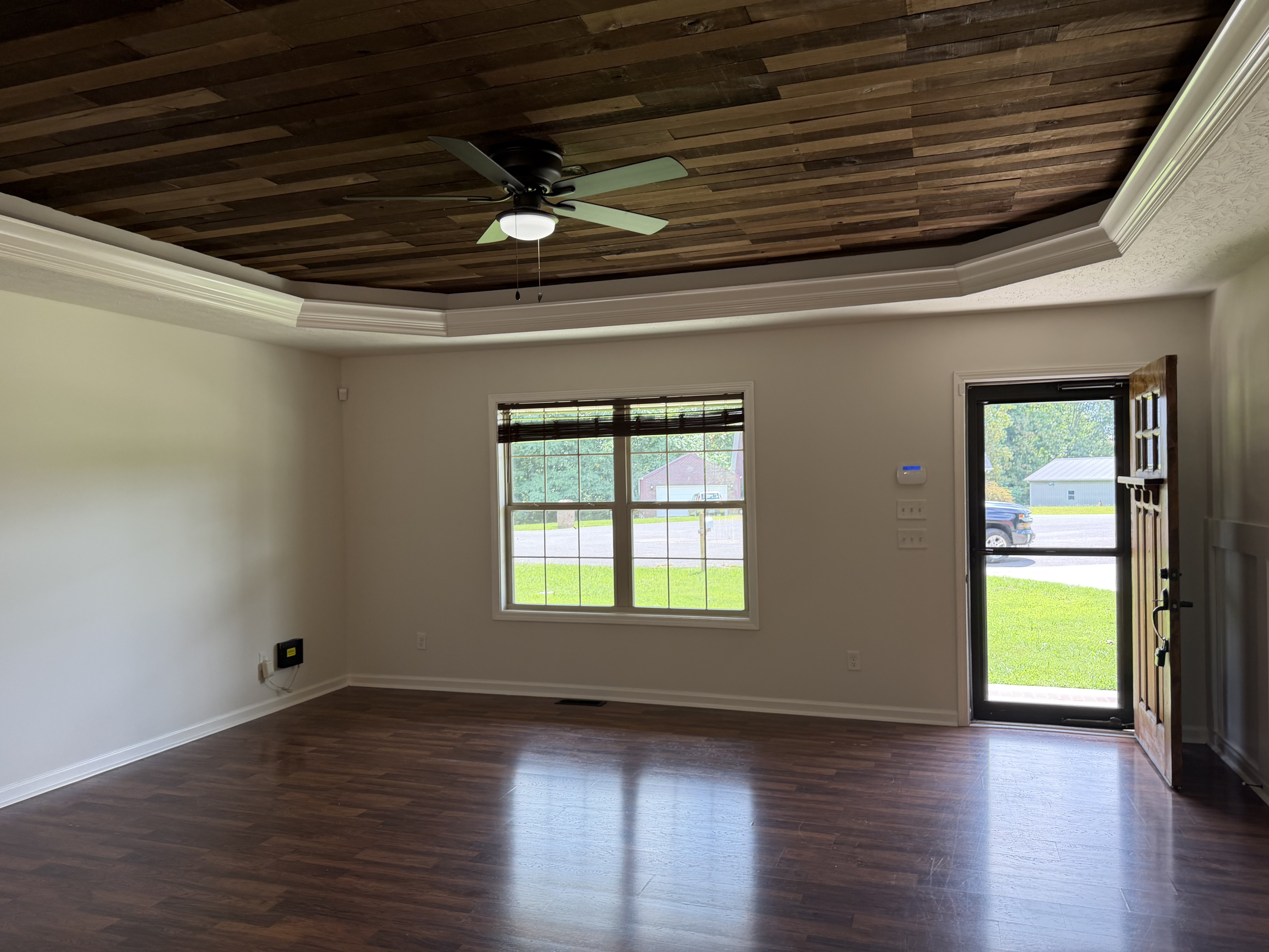 Photo 3 of 22 of 161 Brady Cole Ln, Lafayette, TN