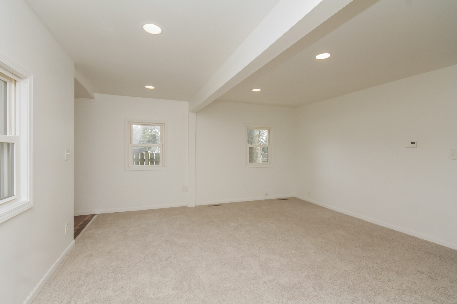 Photo 3 of 22 of 1107 E Joliet St, Crown Point, IN