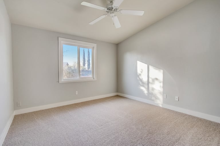 Photo 7 of 26 - 3660 Buhler Way, North Highlands, CA 95660