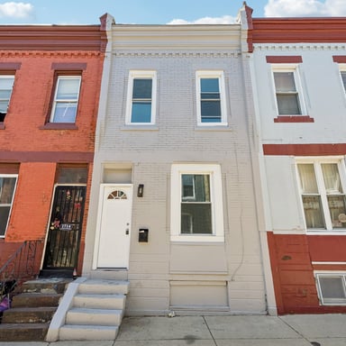 Property photo 1 of 1716 N Hollywood St