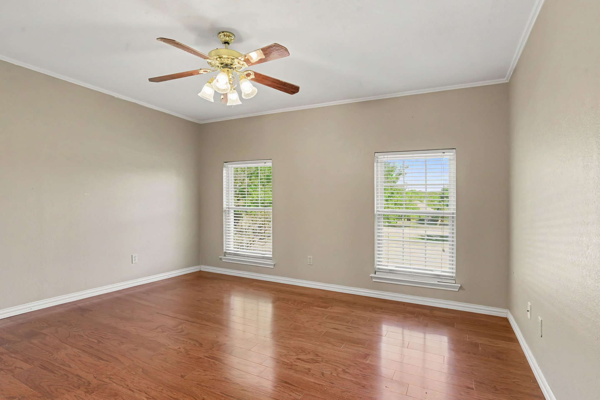 Photo 21 of 28 of 8304 Karen Ln, Terrell, TX