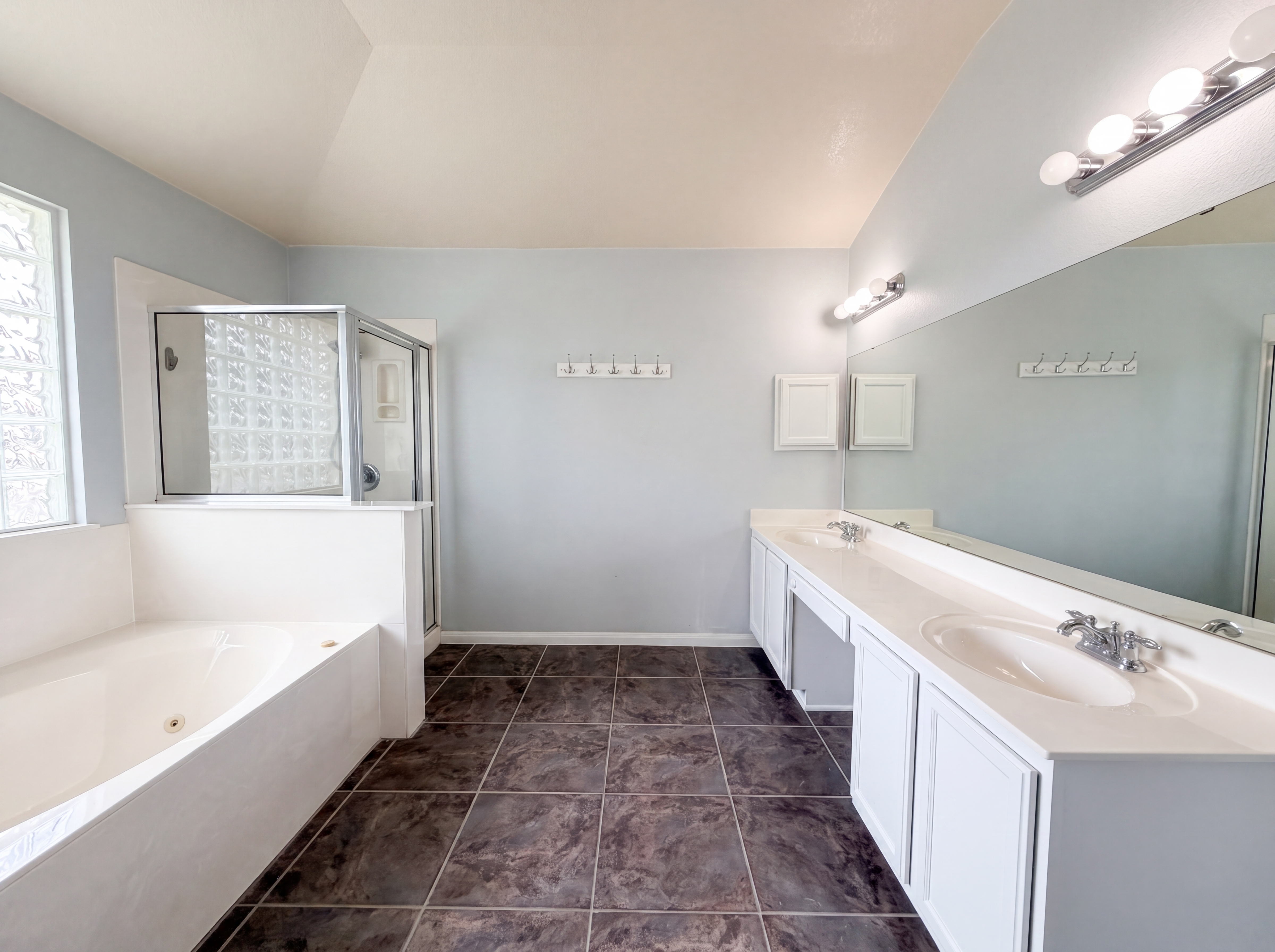 Photo 12 of 19 of 313 Crowfoot Dr, Harker Heights, TX