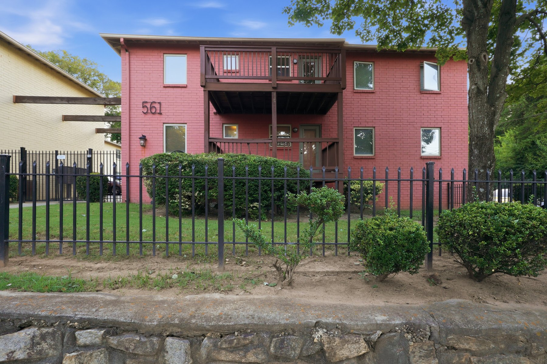 Photo 1 of 561 Formwalt St SW