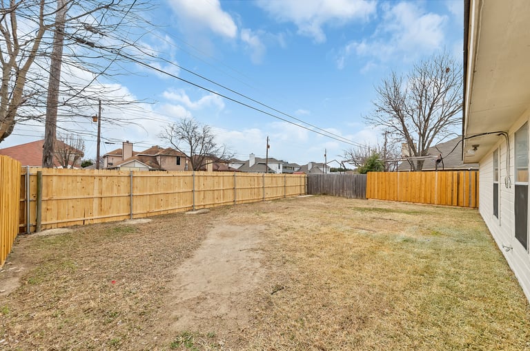 Photo 24 of 26 - 905 Sharp Dr, Cedar Hill, TX 75104