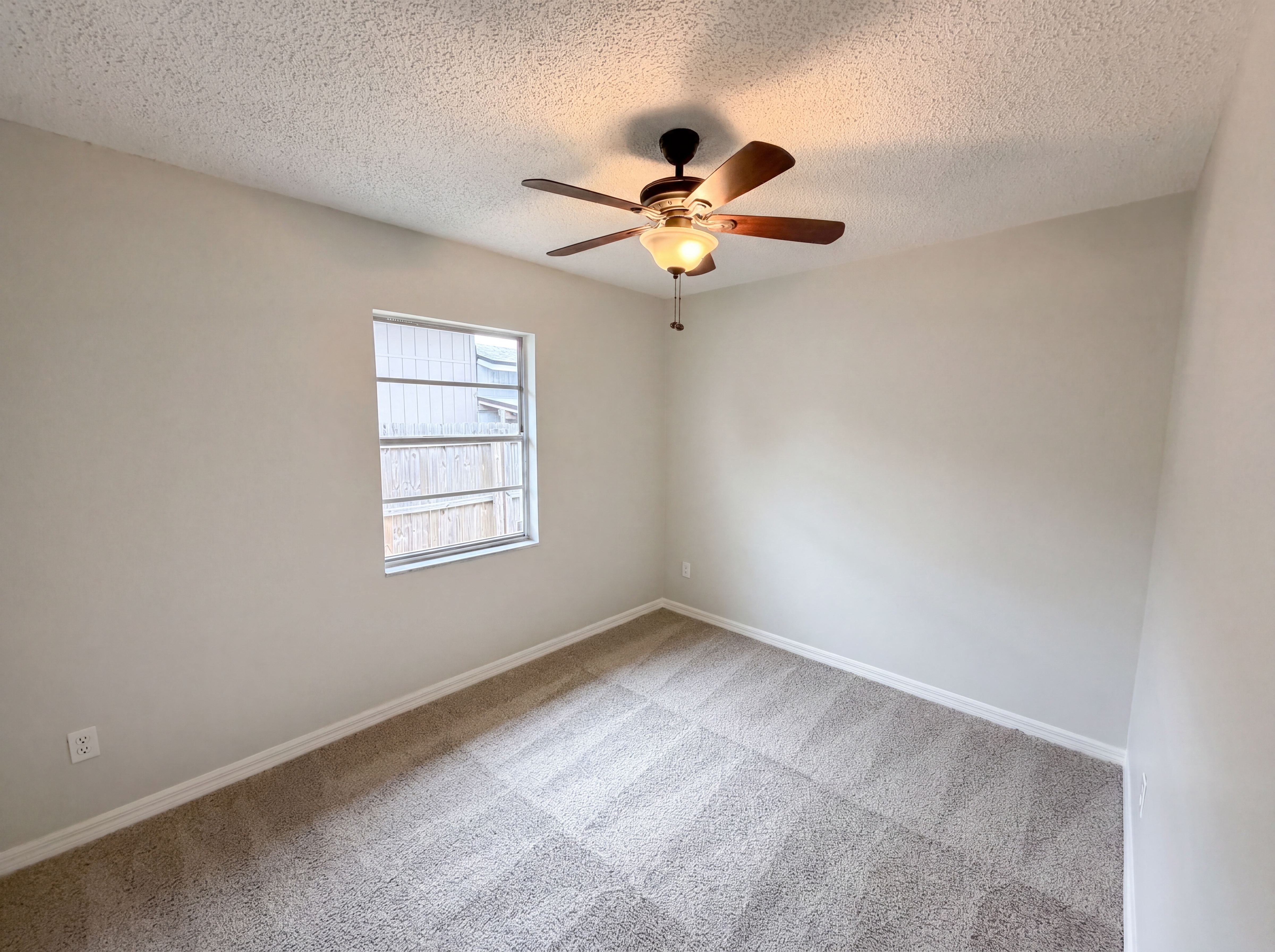 Photo 12 of 23 of 4401 Santee St, Orlando, FL