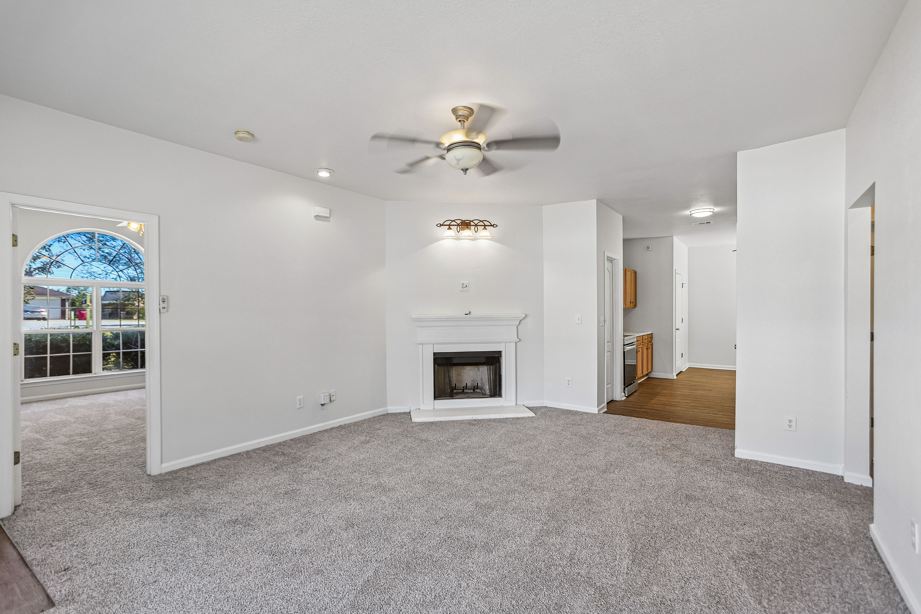 Photo 3 of 19 of 387 Apple Blossom Way, Macon, GA