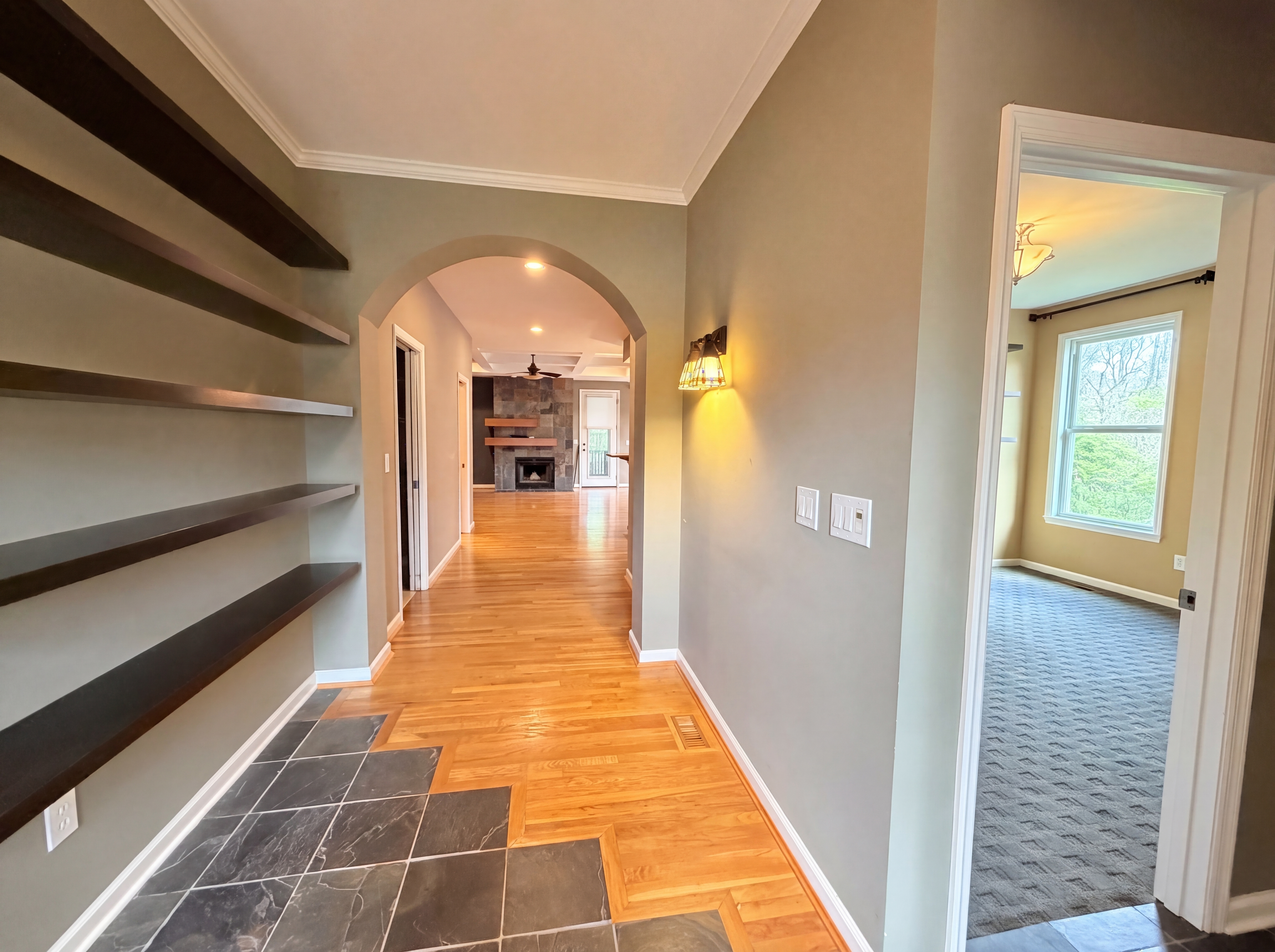 Photo 15 of 29 of 8016 Stonegate Dr, Cincinnati, OH