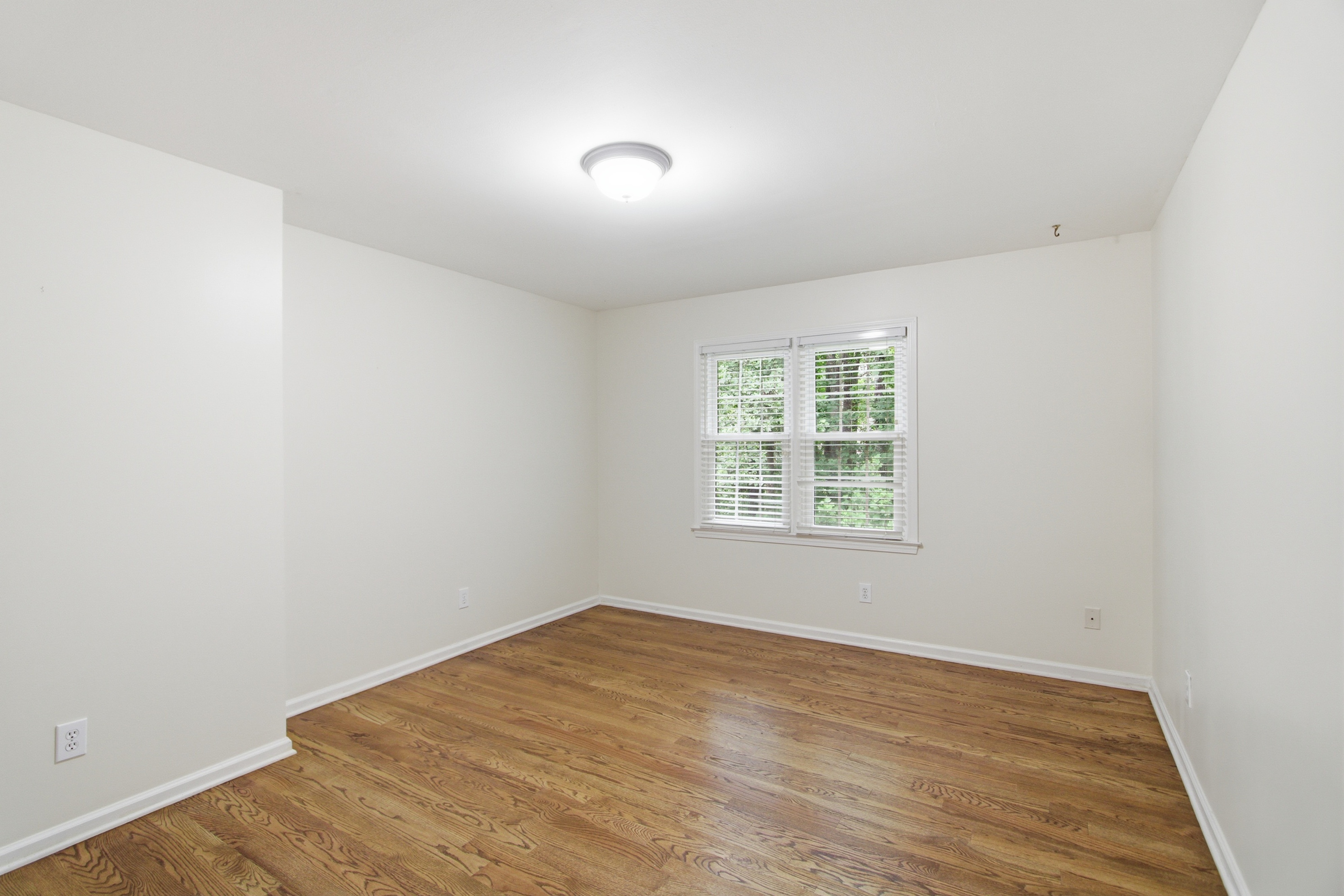 Photo 21 of 47 of 11715 Dunhill Place Dr, Johns Creek, GA