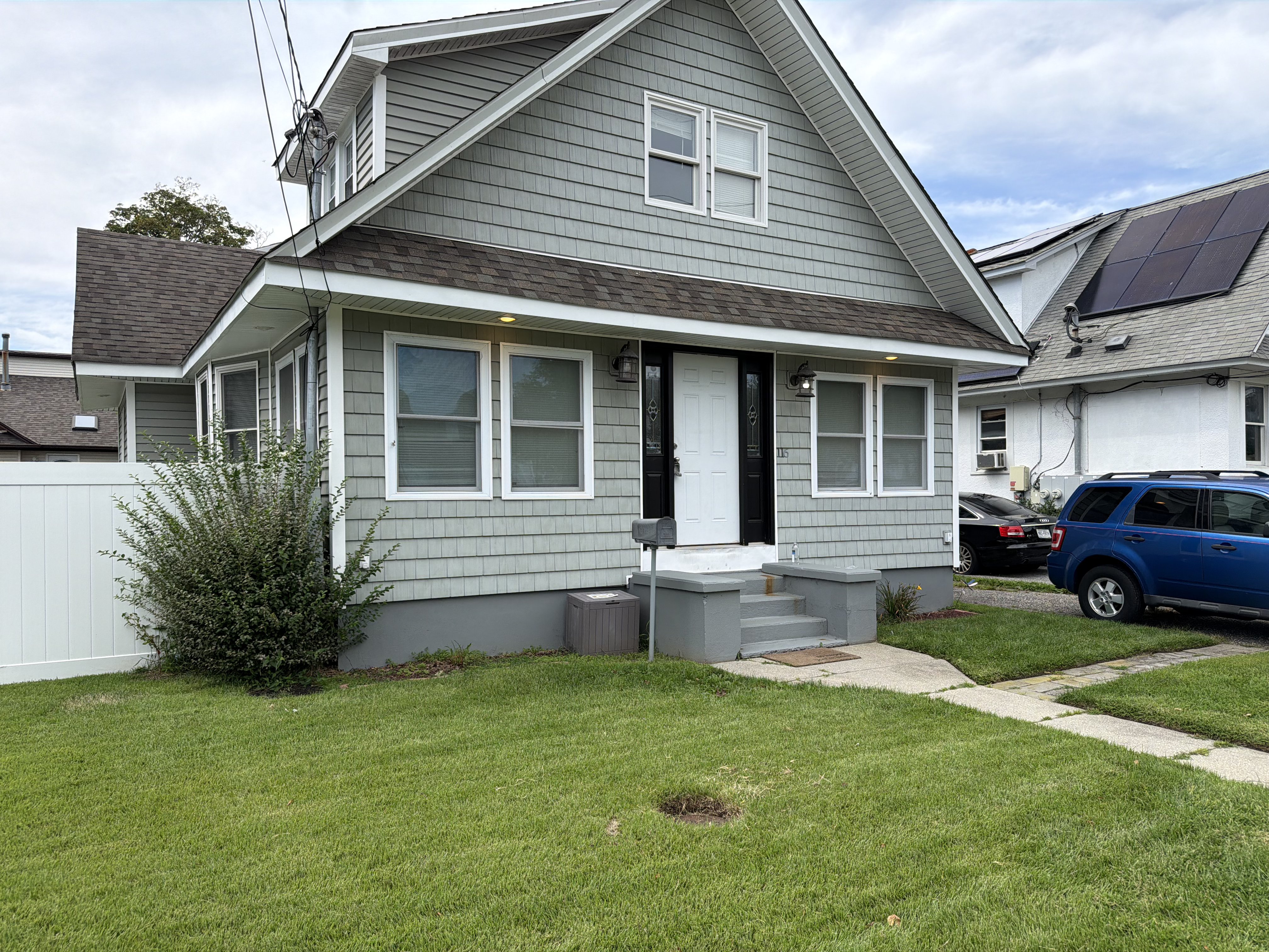 Photo 19 of 21 of 116 S Clinton Ave, Bay Shore, NY
